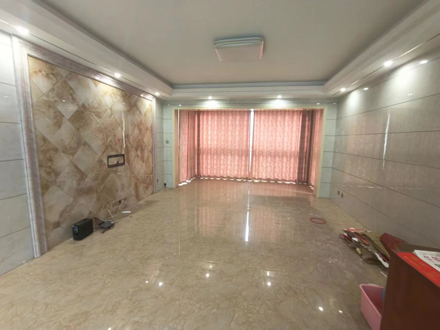 金钩花园 4室2厅2卫 90.0万 金钩花园 4室2厅2卫 90.0万室内图