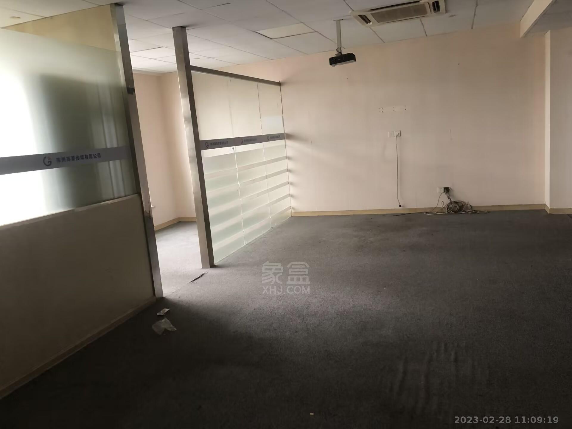 华尔兹  1室1厅1卫   1800.00元/月室内图