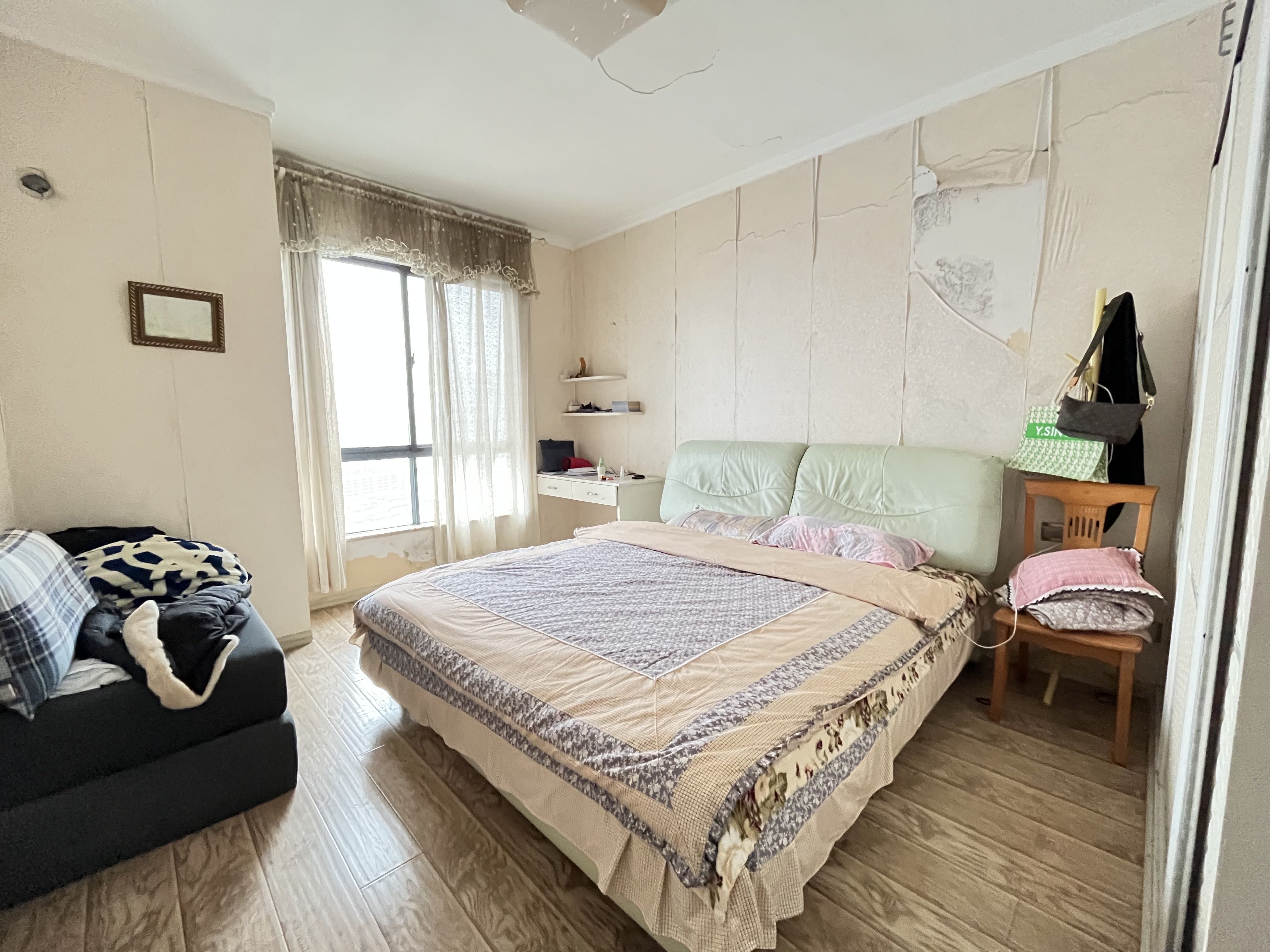 圣华名城建设北路110号 4室2厅2卫 55.0万 圣华名城建设北路110号 4室2厅2卫 55.0万室内图