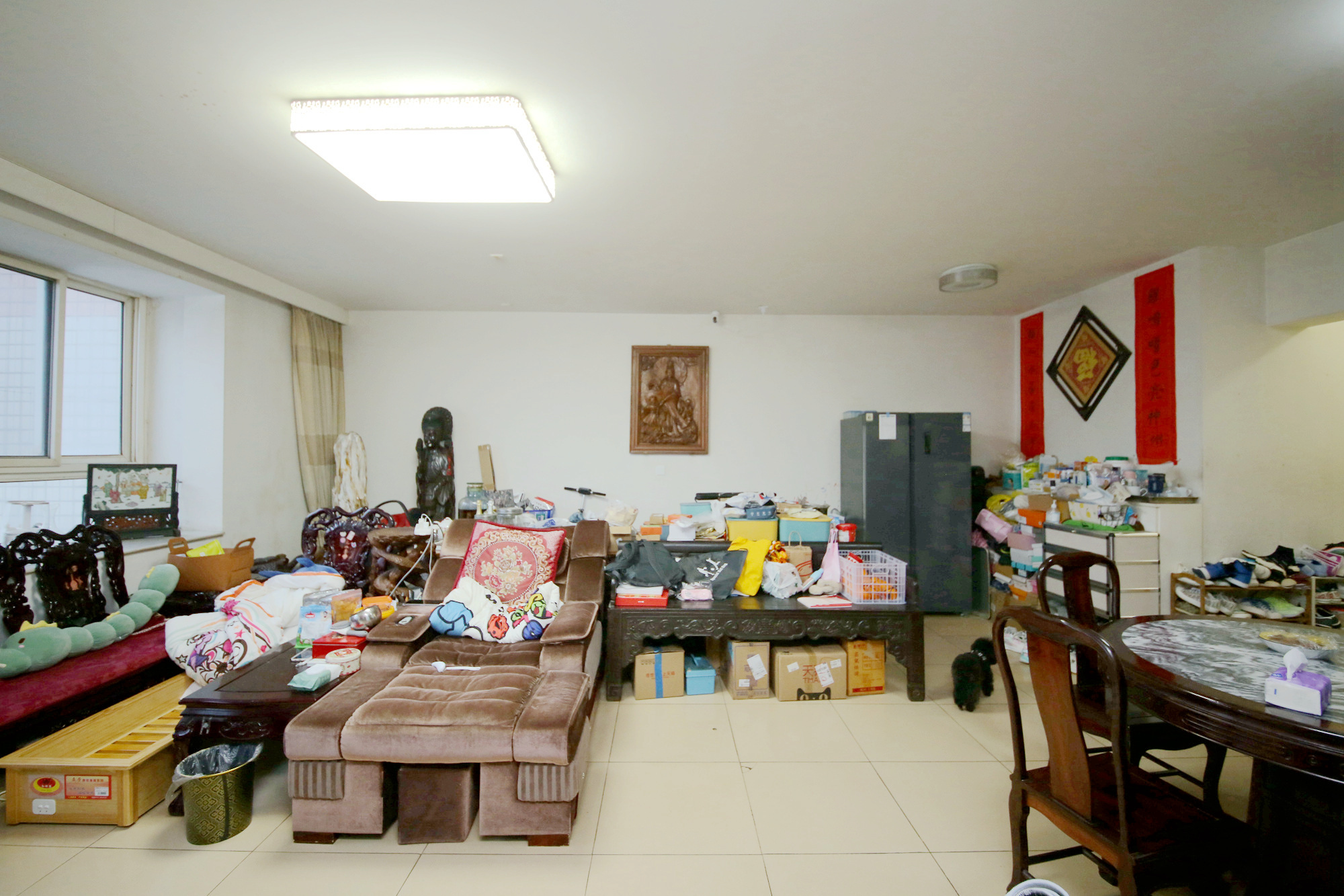 顺天城  5室2厅2卫   230.00万客厅