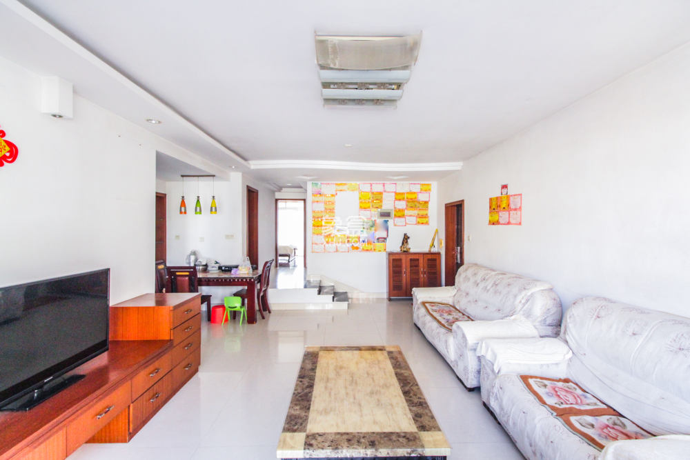 星语林名园 3室2厅2卫 112.0万