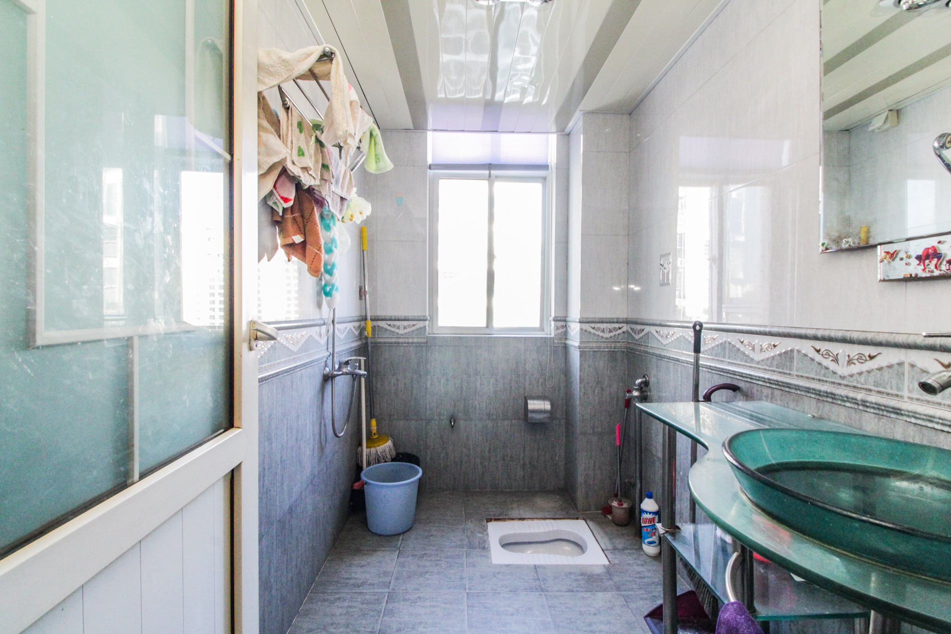 星语林名园  3室2厅2卫    112.0万卫生间