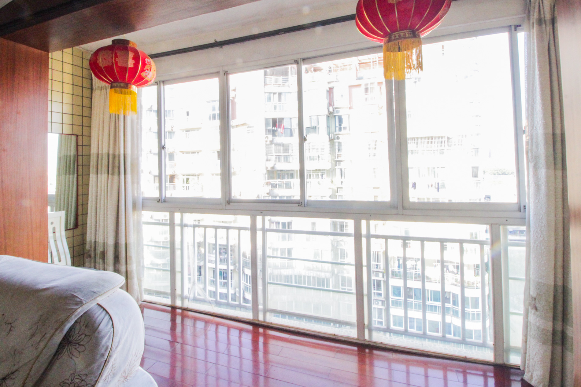 星语林名园  3室2厅2卫    112.0万阳台