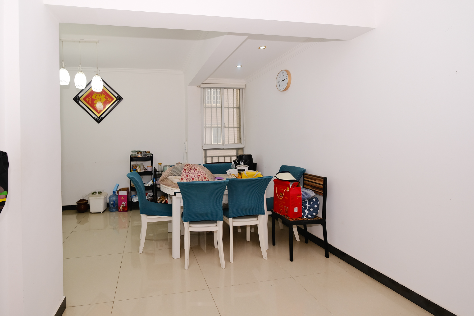 世景华庭  3室2厅2卫   70.00万 世景华庭  3室2厅2卫   70.00万客厅