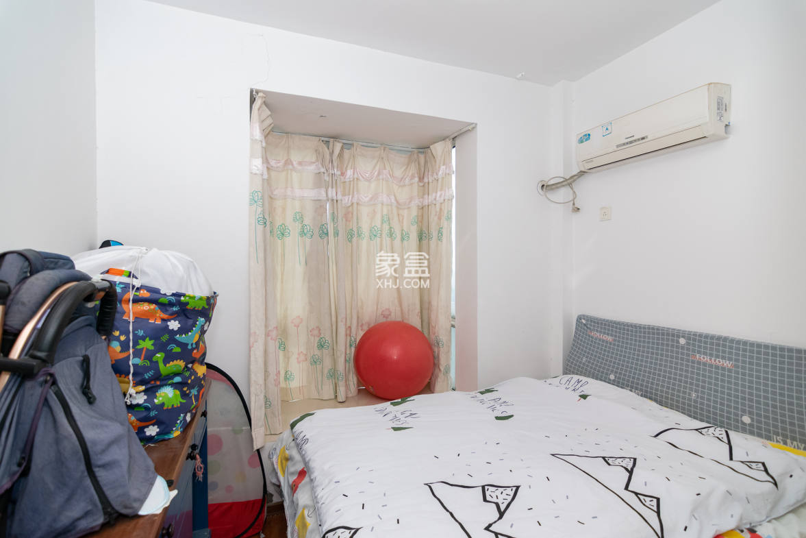 普瑞斯堡 2室2厅1卫 58.0万 普瑞斯堡 2室2厅1卫 58.0万卧室