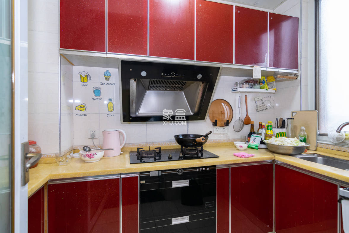 普瑞斯堡 2室2厅1卫 58.0万 普瑞斯堡 2室2厅1卫 58.0万厨房