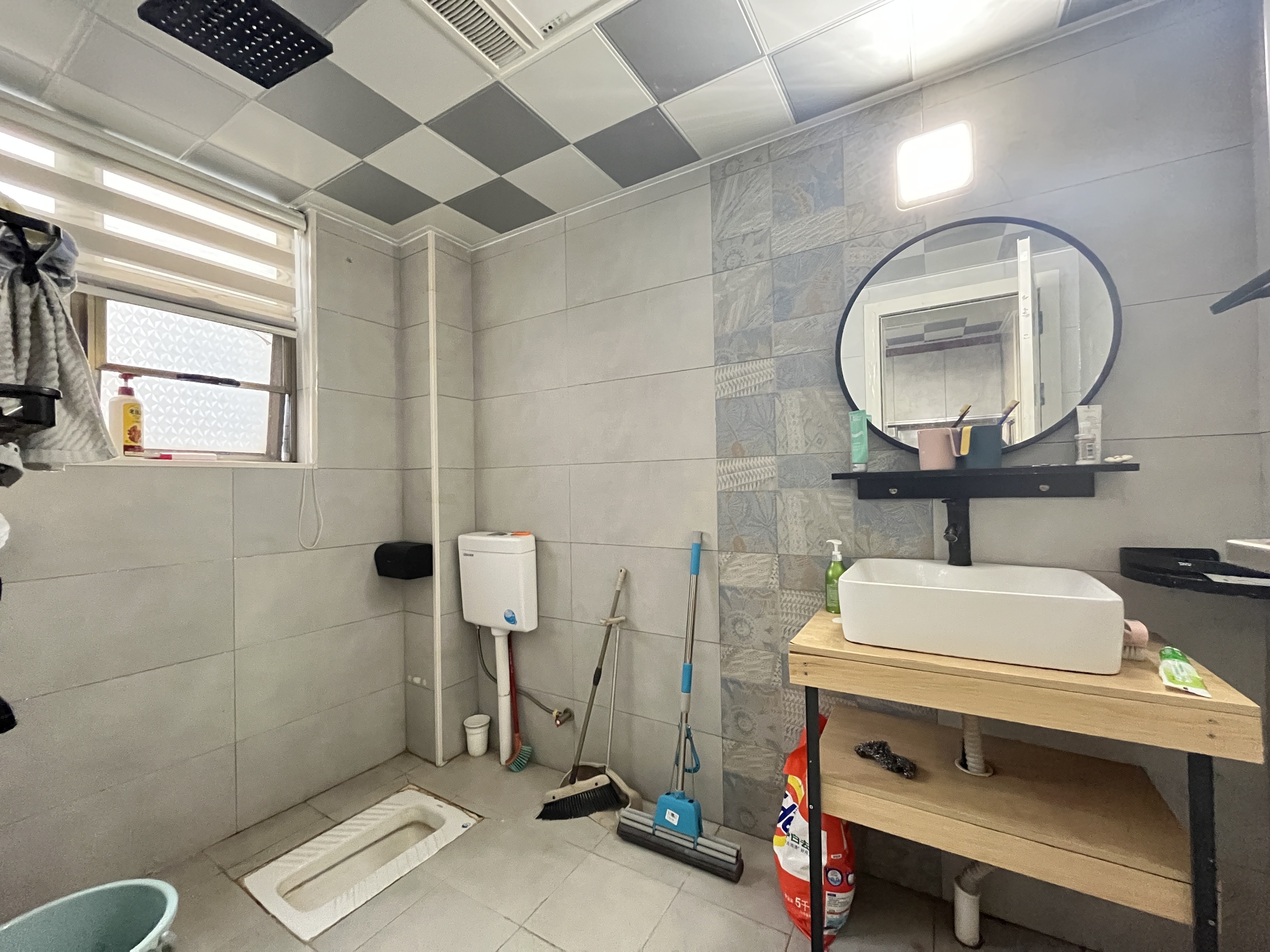 明峰银座  4室2厅2卫    75.8万 明峰银座  4室2厅2卫    75.8万室内图