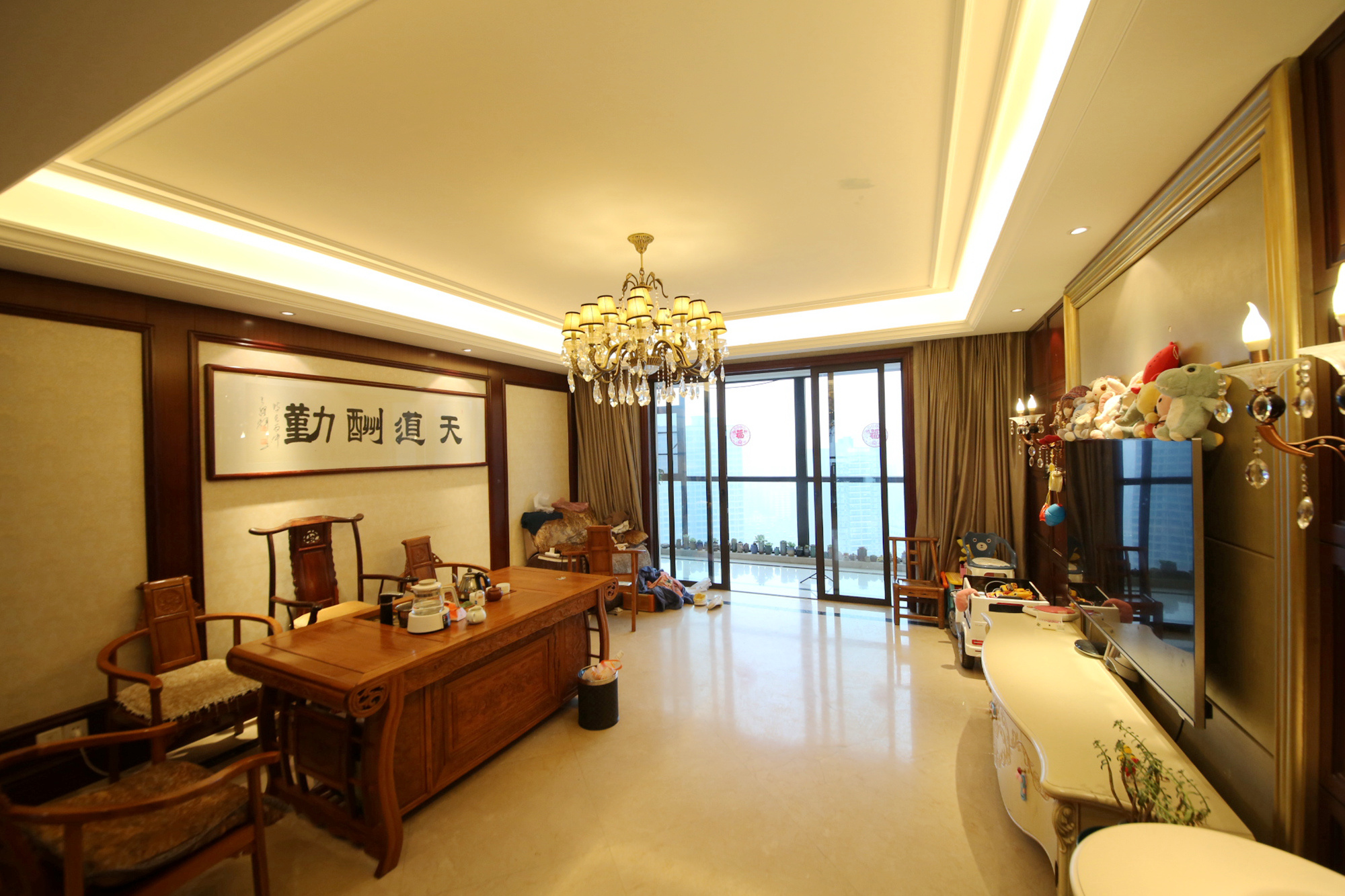 运达中央广场一、二期  4室2厅2卫    579.0万客厅