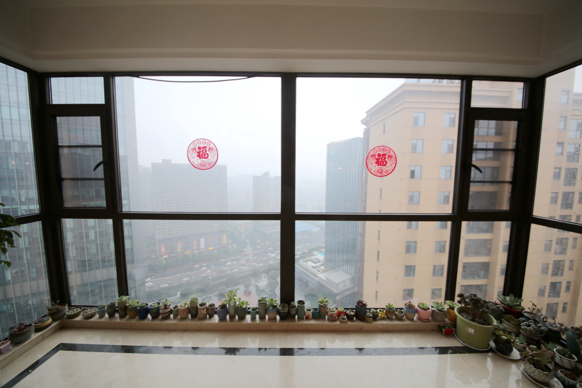 运达中央广场一、二期  4室2厅2卫    579.0万阳台