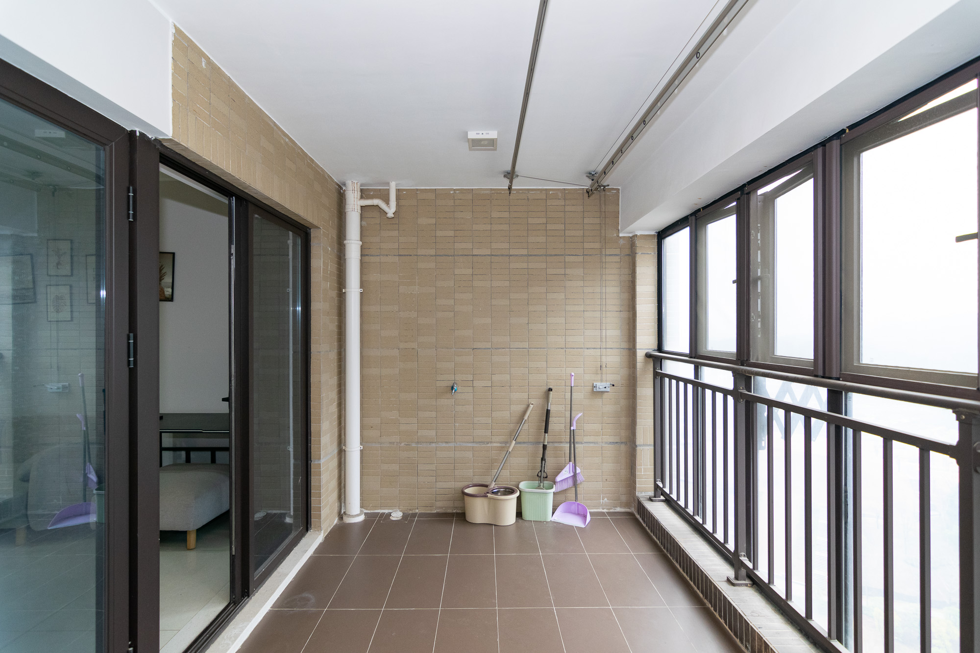 时代倾城二期  2室2厅1卫    92.0万 时代倾城二期  2室2厅1卫    92.0万阳台