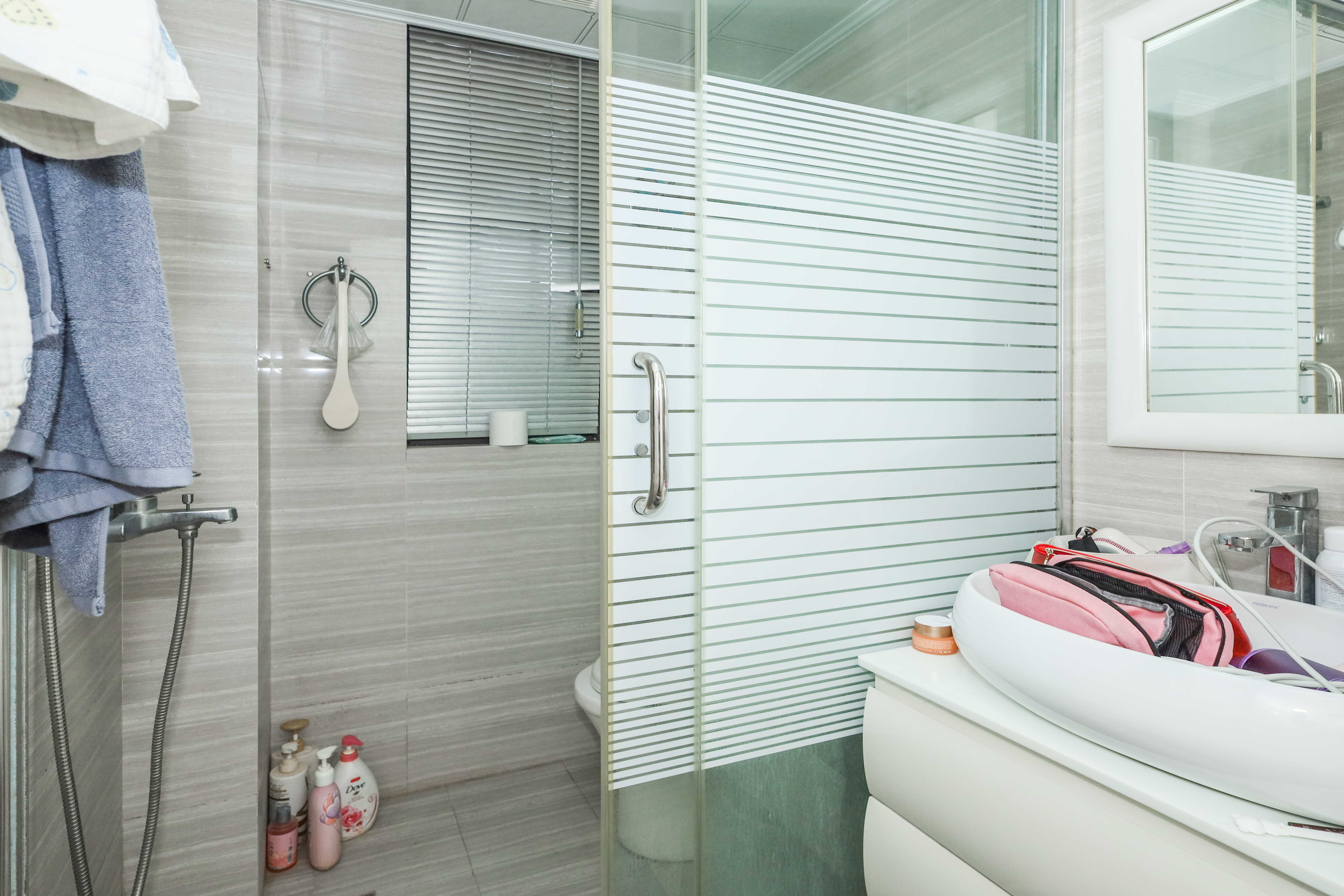 梅溪湖合能璞丽  3室2厅2卫    180.0万卫生间