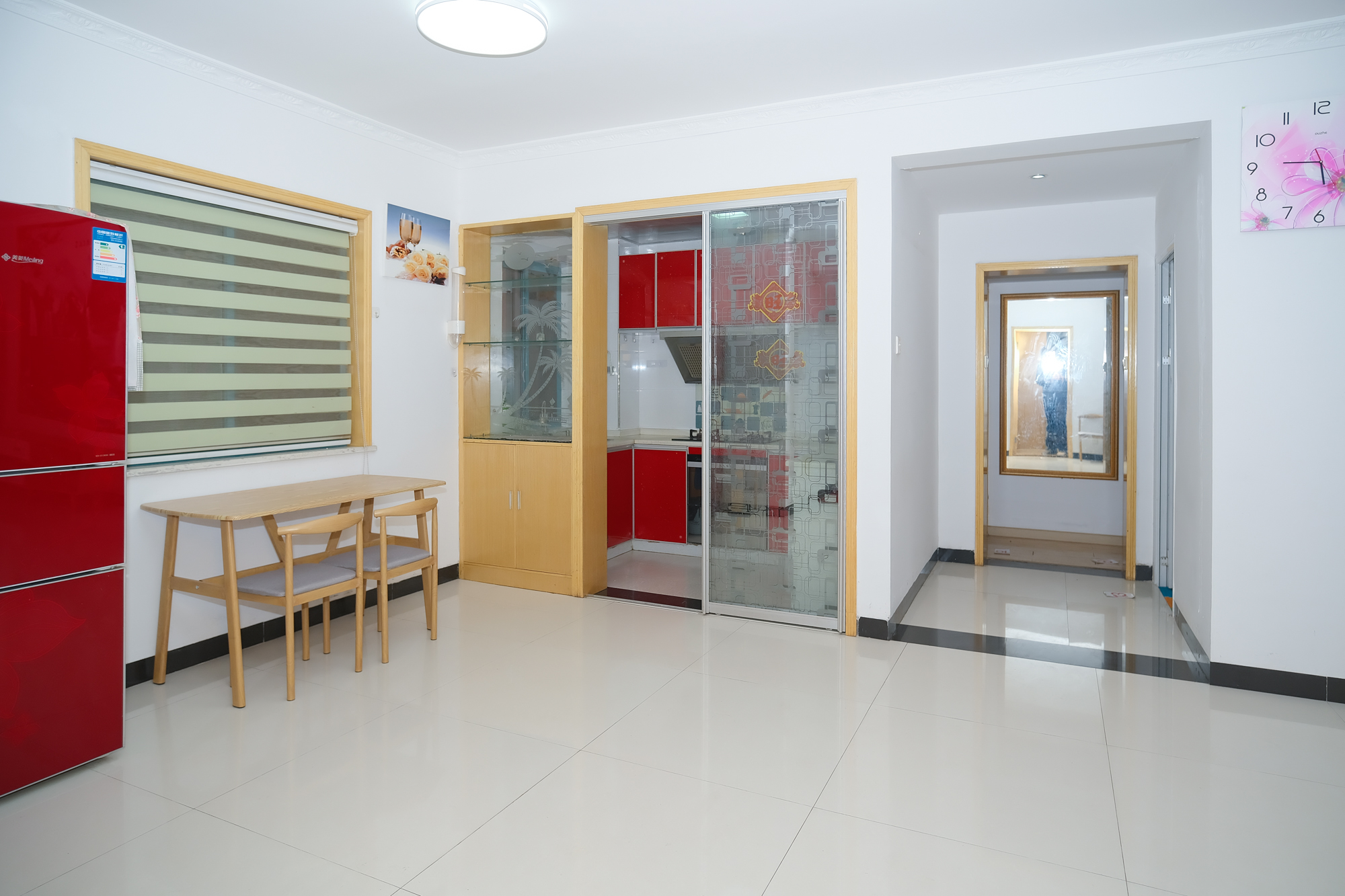 蝴蝶谷 3室2厅1卫 75.00万 蝴蝶谷 3室2厅1卫 75.00万客厅