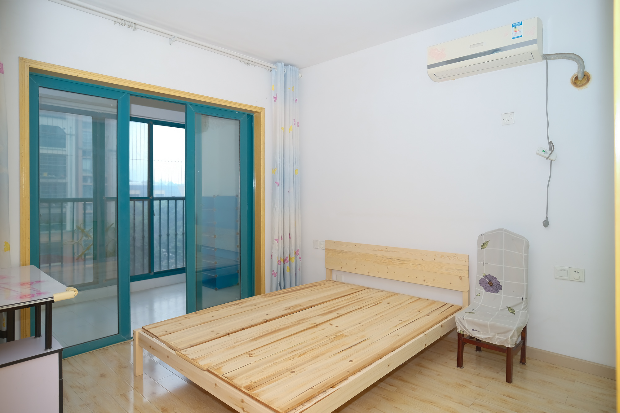 蝴蝶谷 3室2厅1卫 75.00万 蝴蝶谷 3室2厅1卫 75.00万卧室