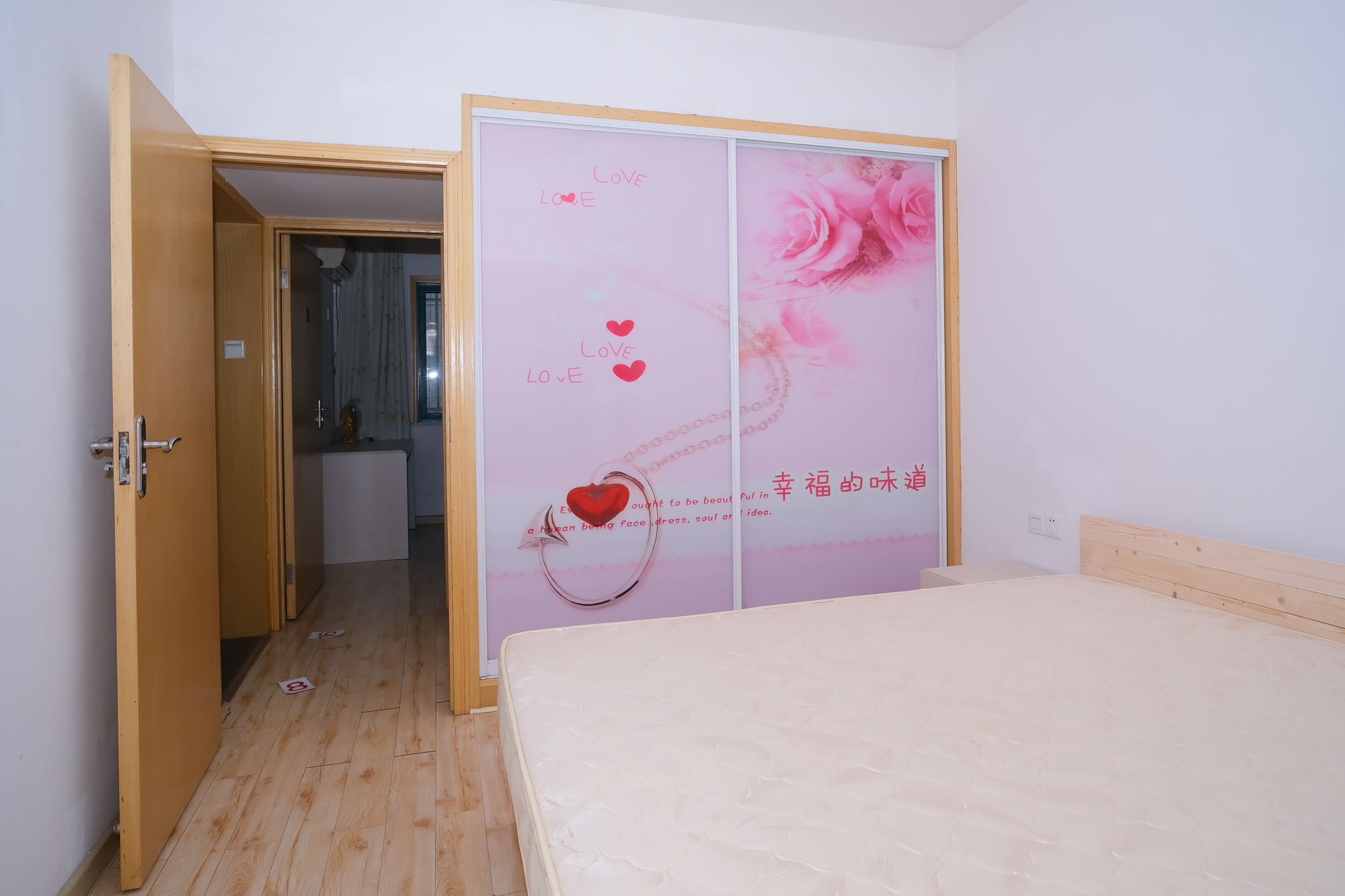 蝴蝶谷 3室2厅1卫 75.00万 蝴蝶谷 3室2厅1卫 75.00万卧室