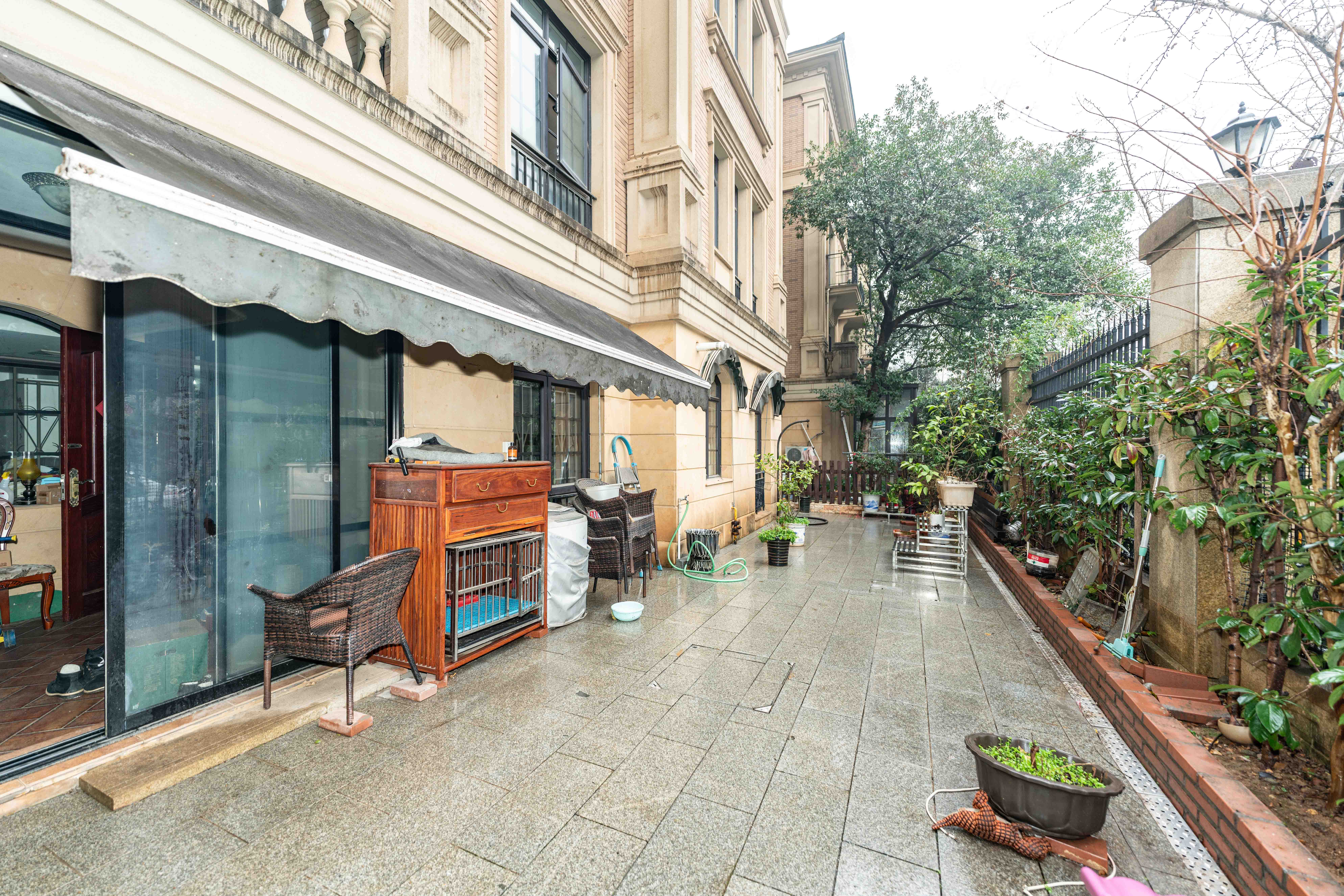 保利城(中航城国际社区、郡原美村) 2室2厅1卫 130.00万 保利城(中航城国际社区、郡原美村) 2室2厅1卫 130.00万阳台