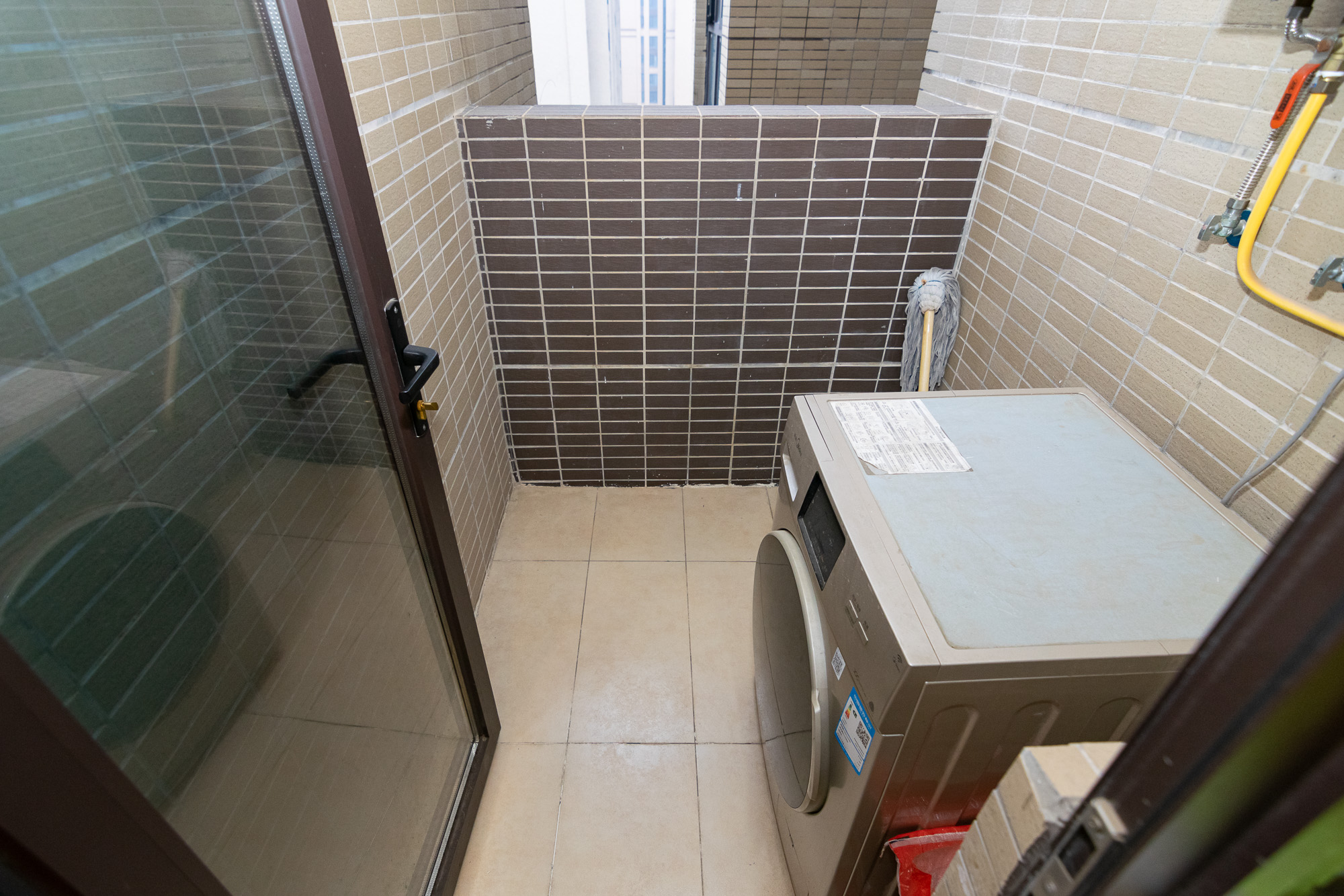 时代倾城二期  2室2厅1卫    85.9万阳台