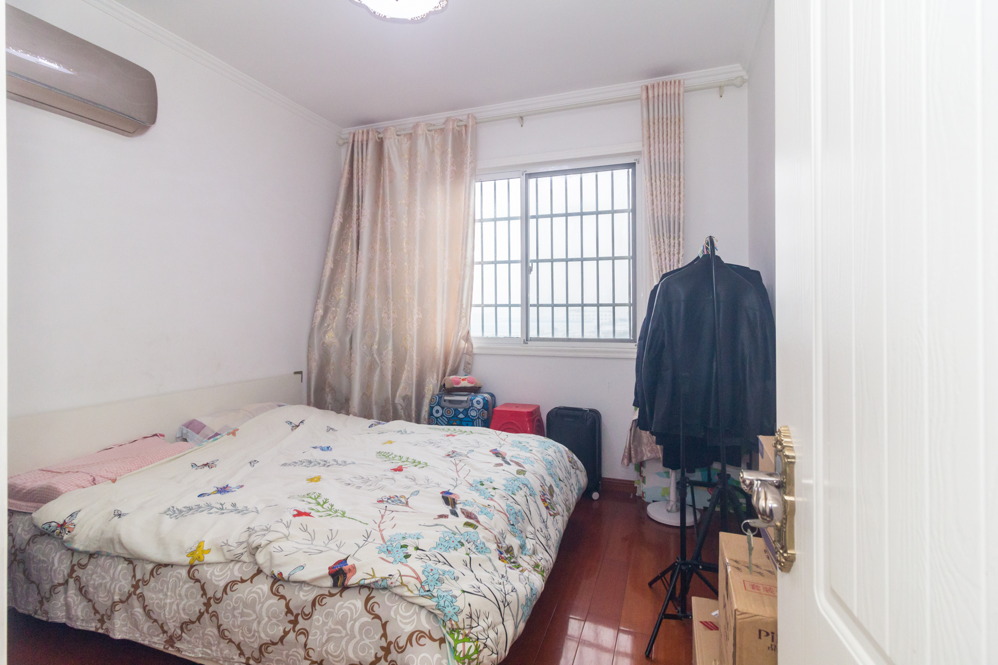 光明城市（星辰青年城）  3室2厅1卫    69.78万卧室