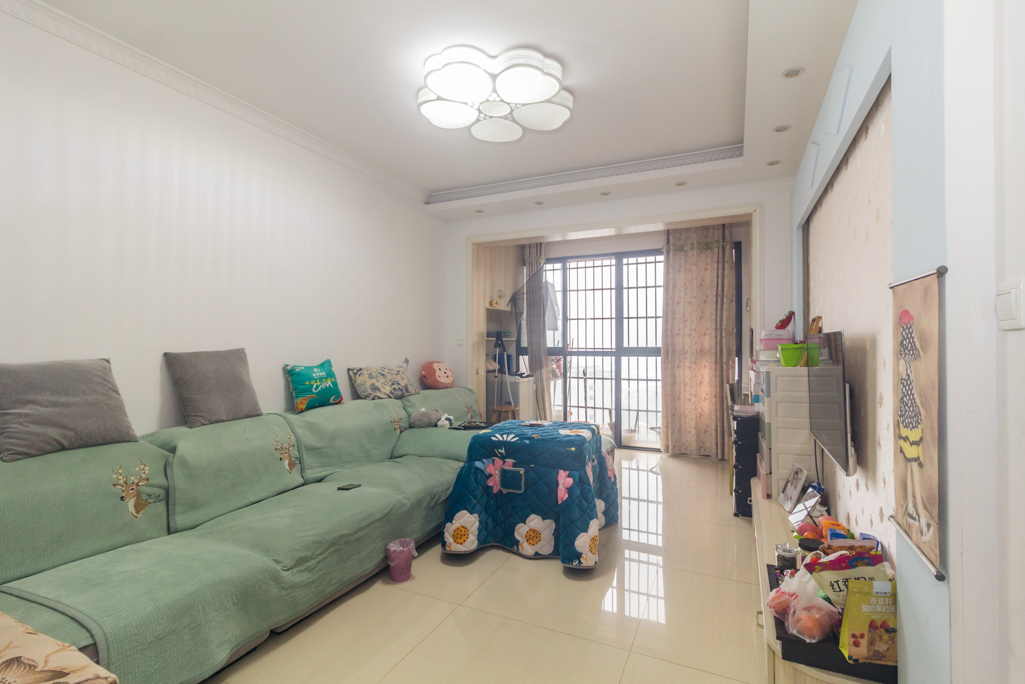 光明城市（星辰青年城）  2室1厅1卫    46.5万客厅