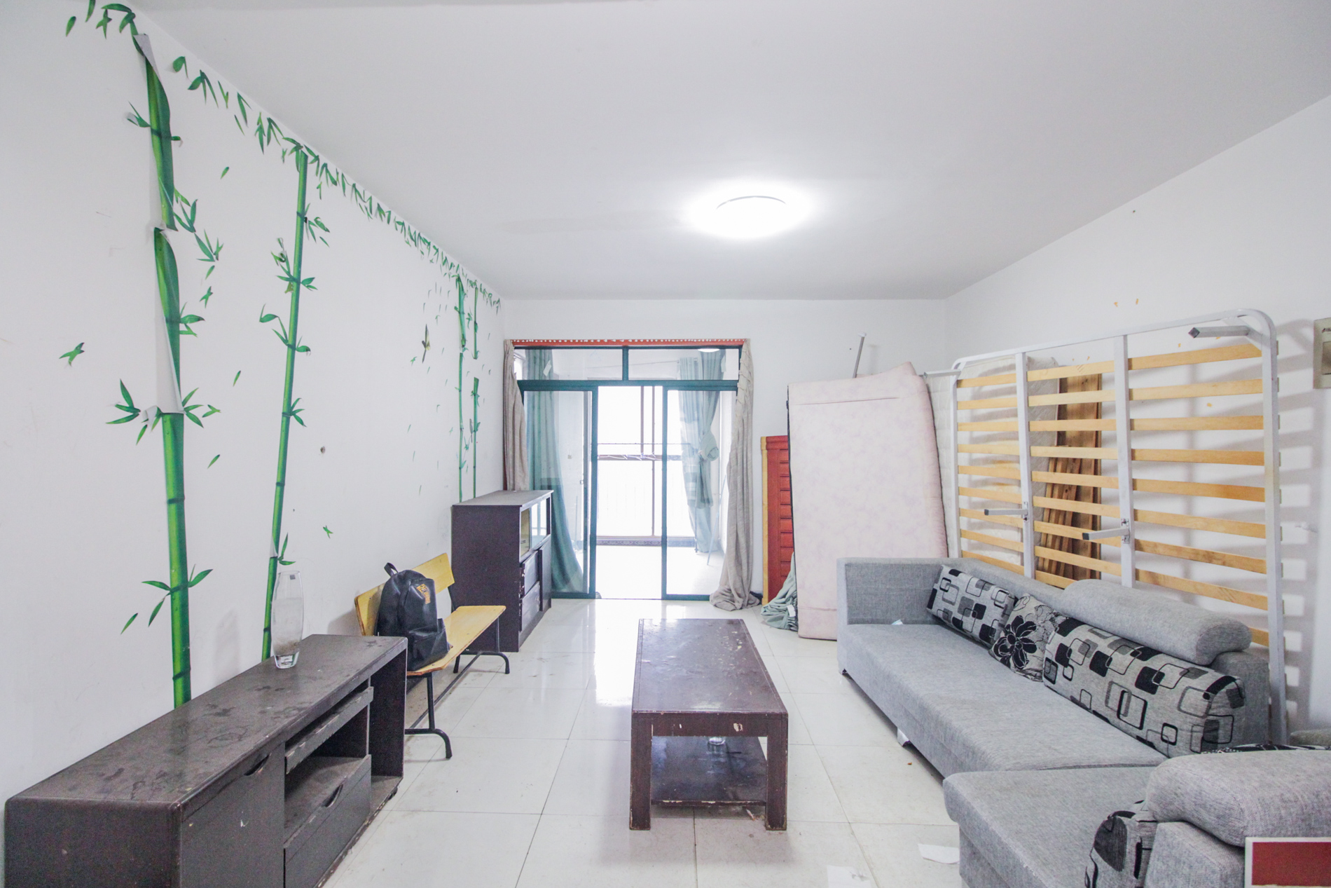 湘翰御舍  3室2厅2卫    108.8万客厅