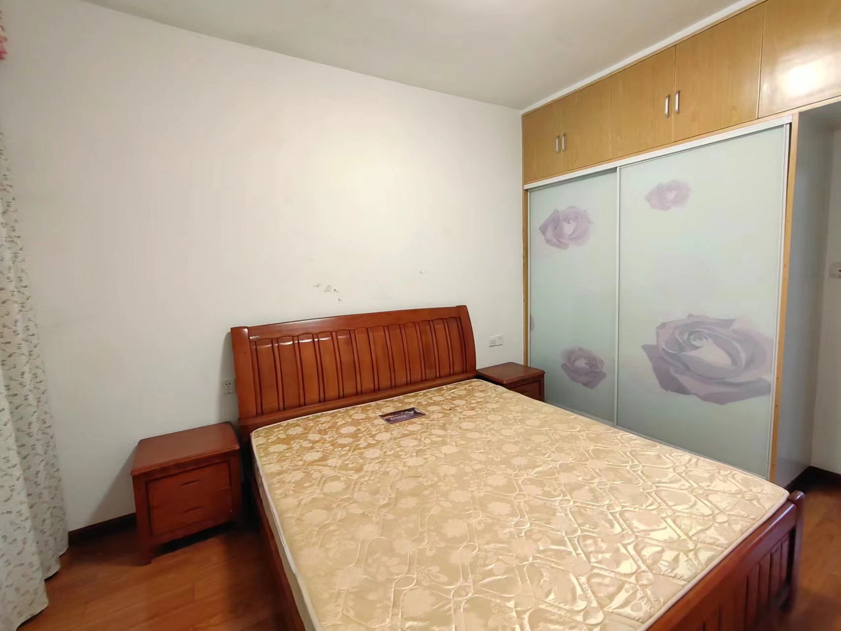 圣华名城建设北路110号 3室2厅2卫 68.0万 圣华名城建设北路110号 3室2厅2卫 68.0万室内图