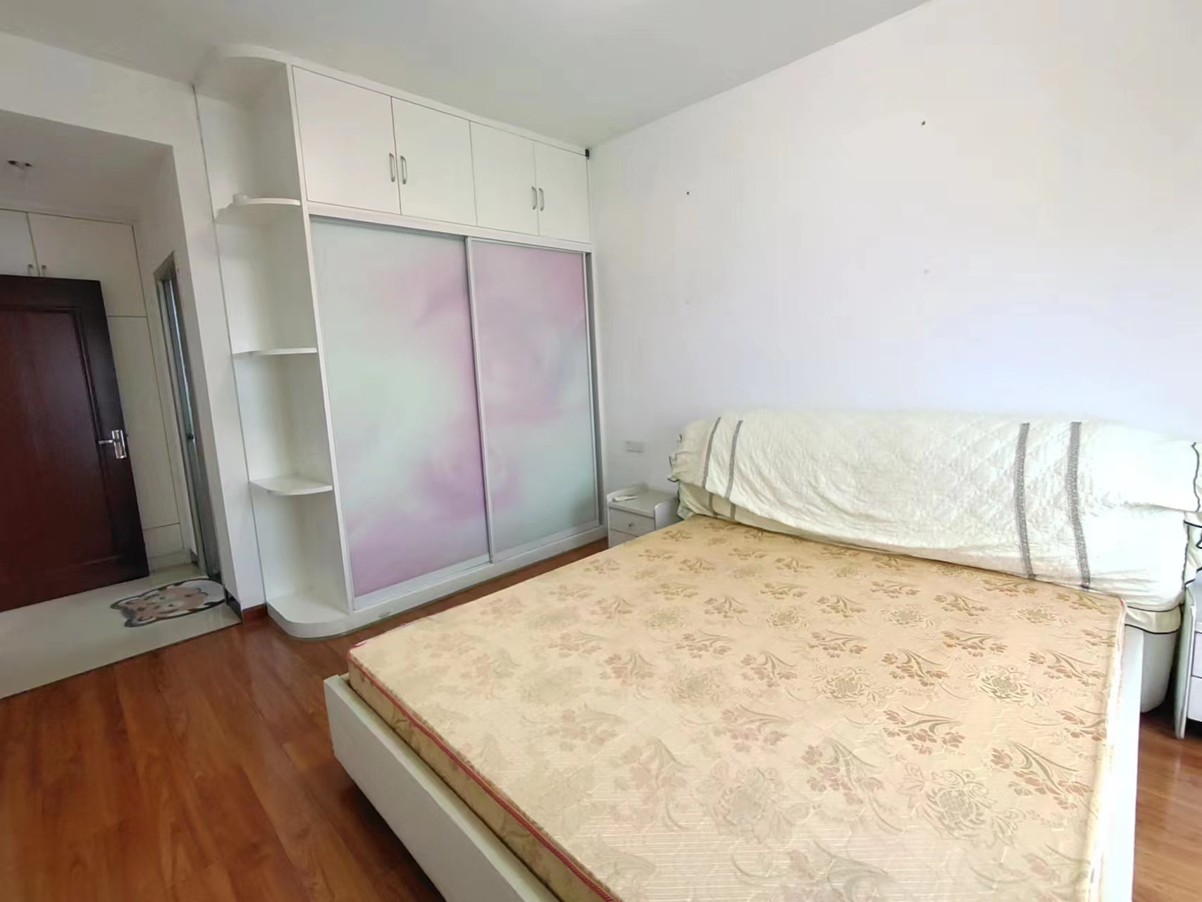 圣华名城建设北路110号 3室2厅2卫 68.0万 圣华名城建设北路110号 3室2厅2卫 68.0万室内图