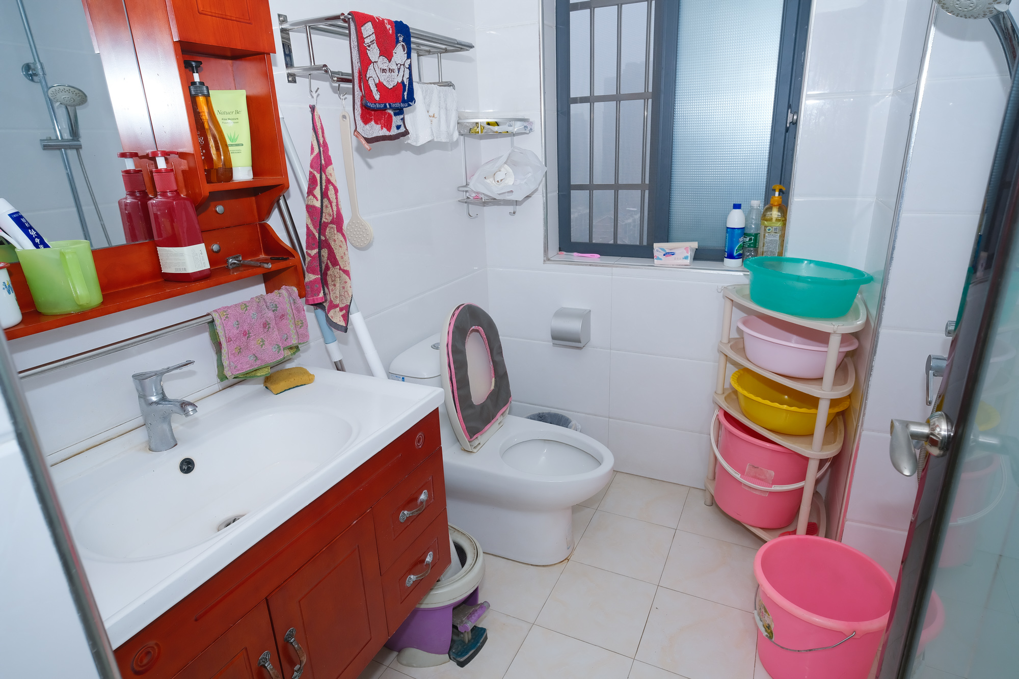 花样年华  3室2厅1卫   56.00万 花样年华  3室2厅1卫   56.00万卫生间