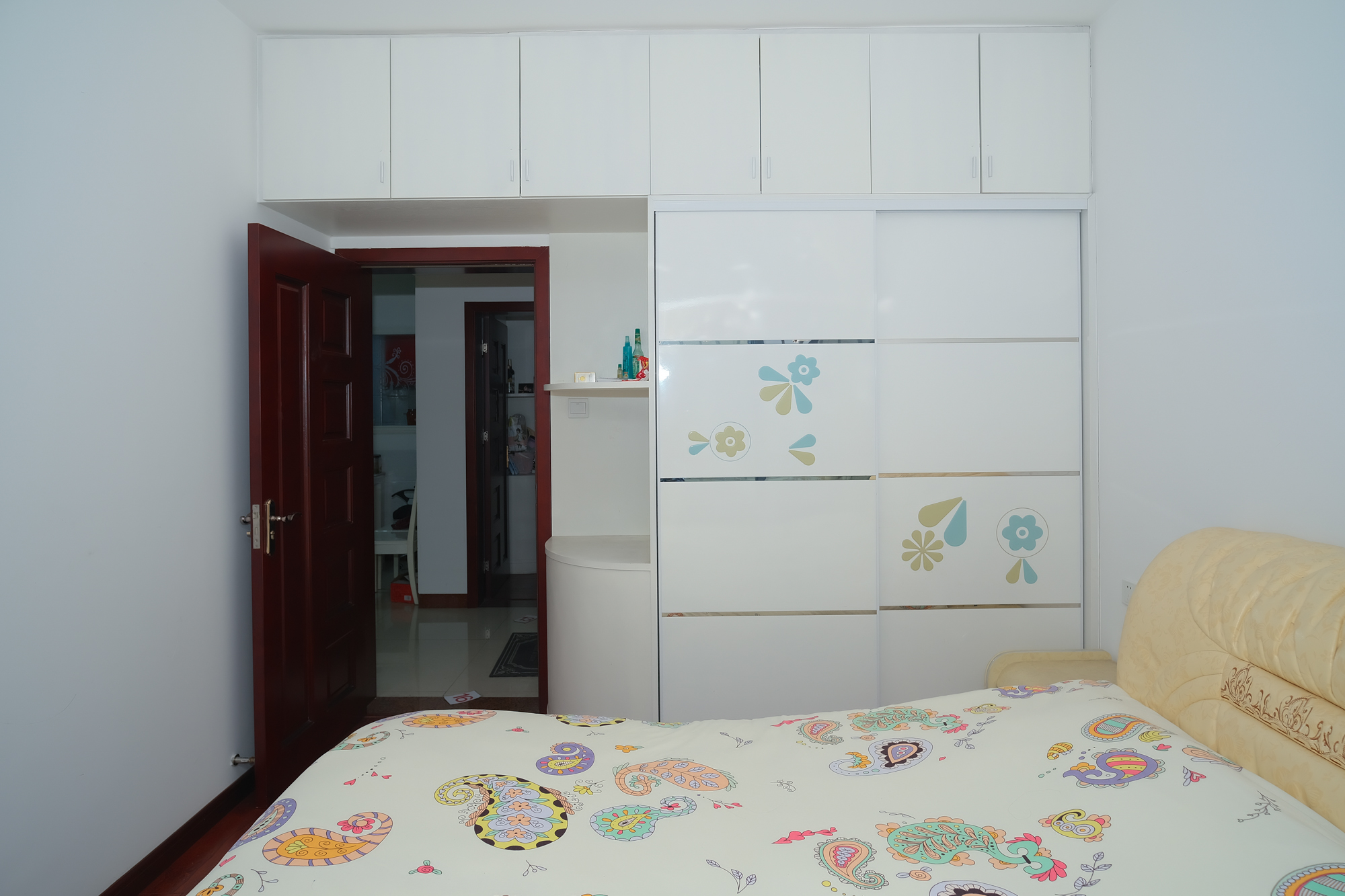 花样年华  3室2厅1卫   56.00万 花样年华  3室2厅1卫   56.00万卧室