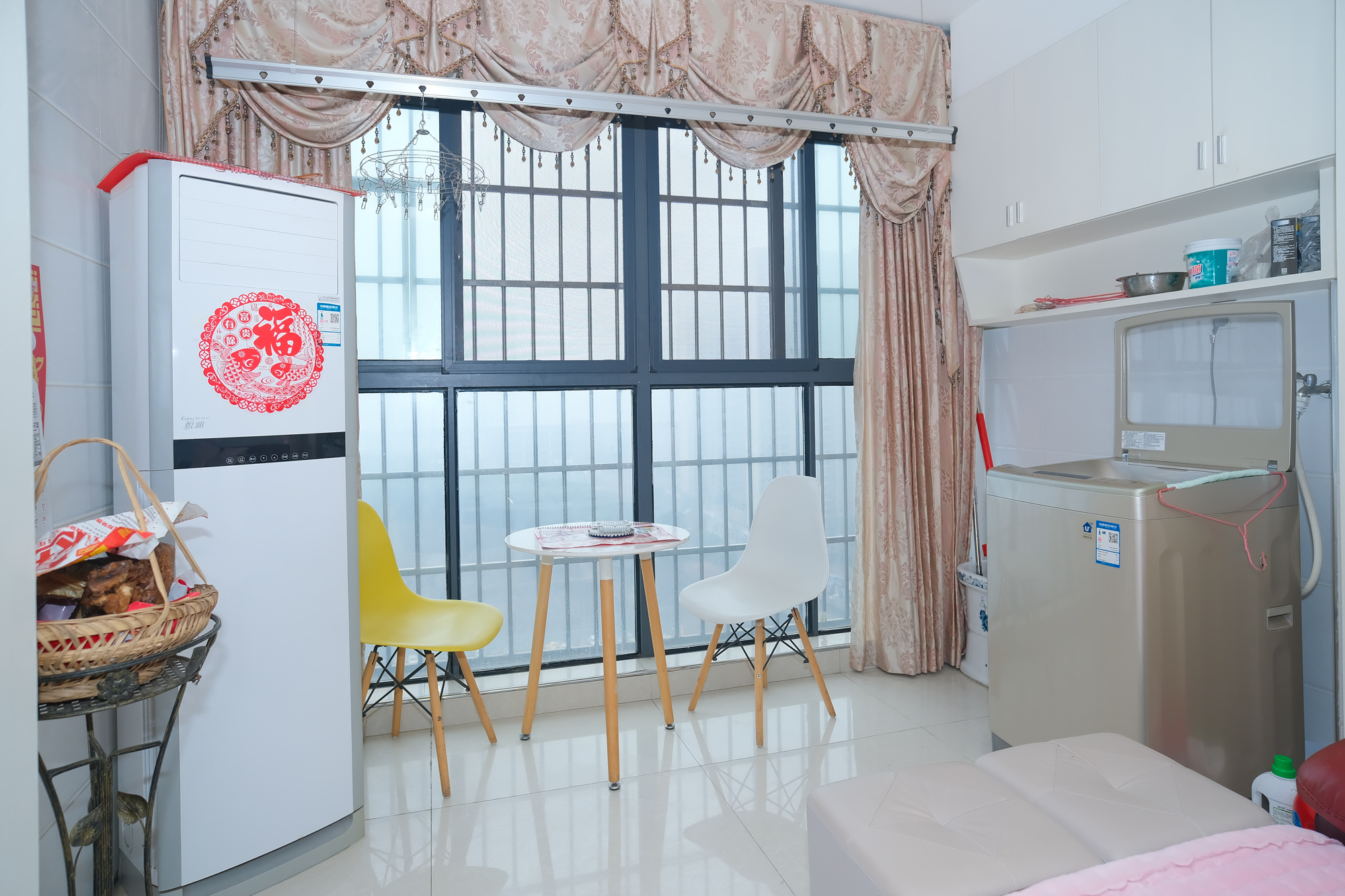 花样年华  3室2厅1卫   56.00万 花样年华  3室2厅1卫   56.00万阳台