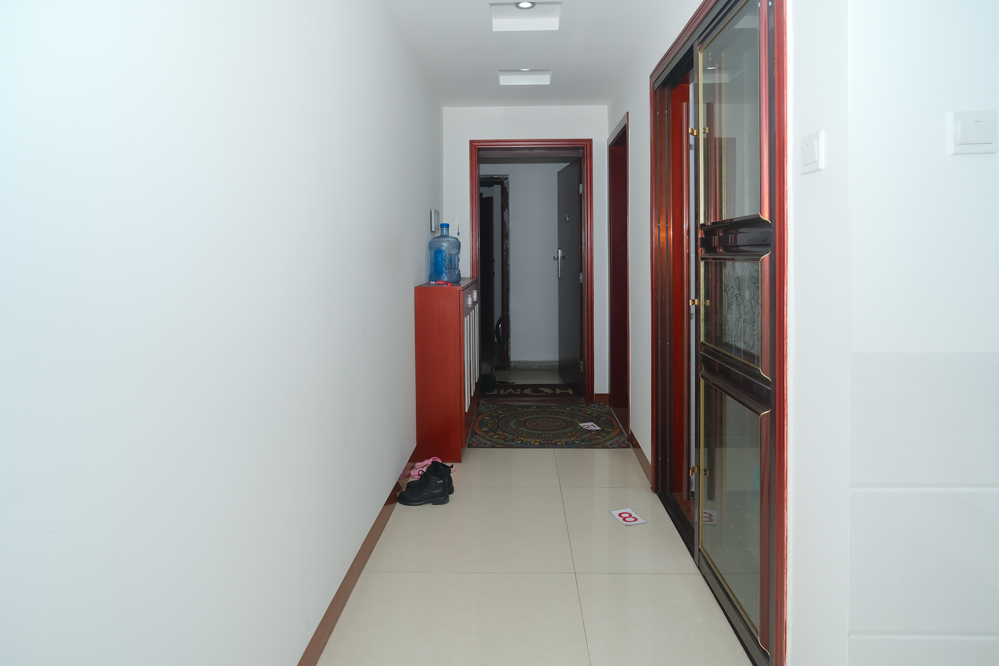 花样年华  3室2厅1卫   56.00万 花样年华  3室2厅1卫   56.00万客厅