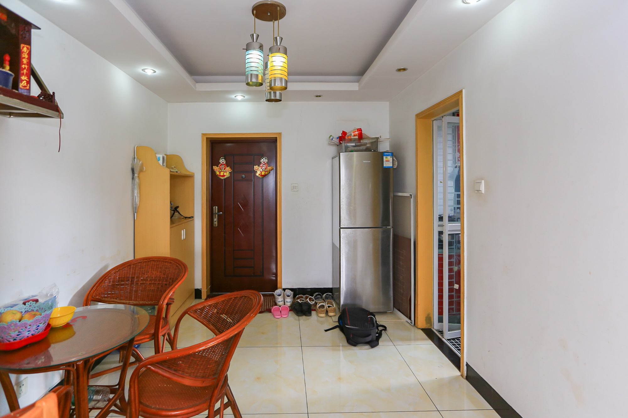 新诚小区  2室2厅1卫    51.8万 新诚小区  2室2厅1卫    51.8万客厅