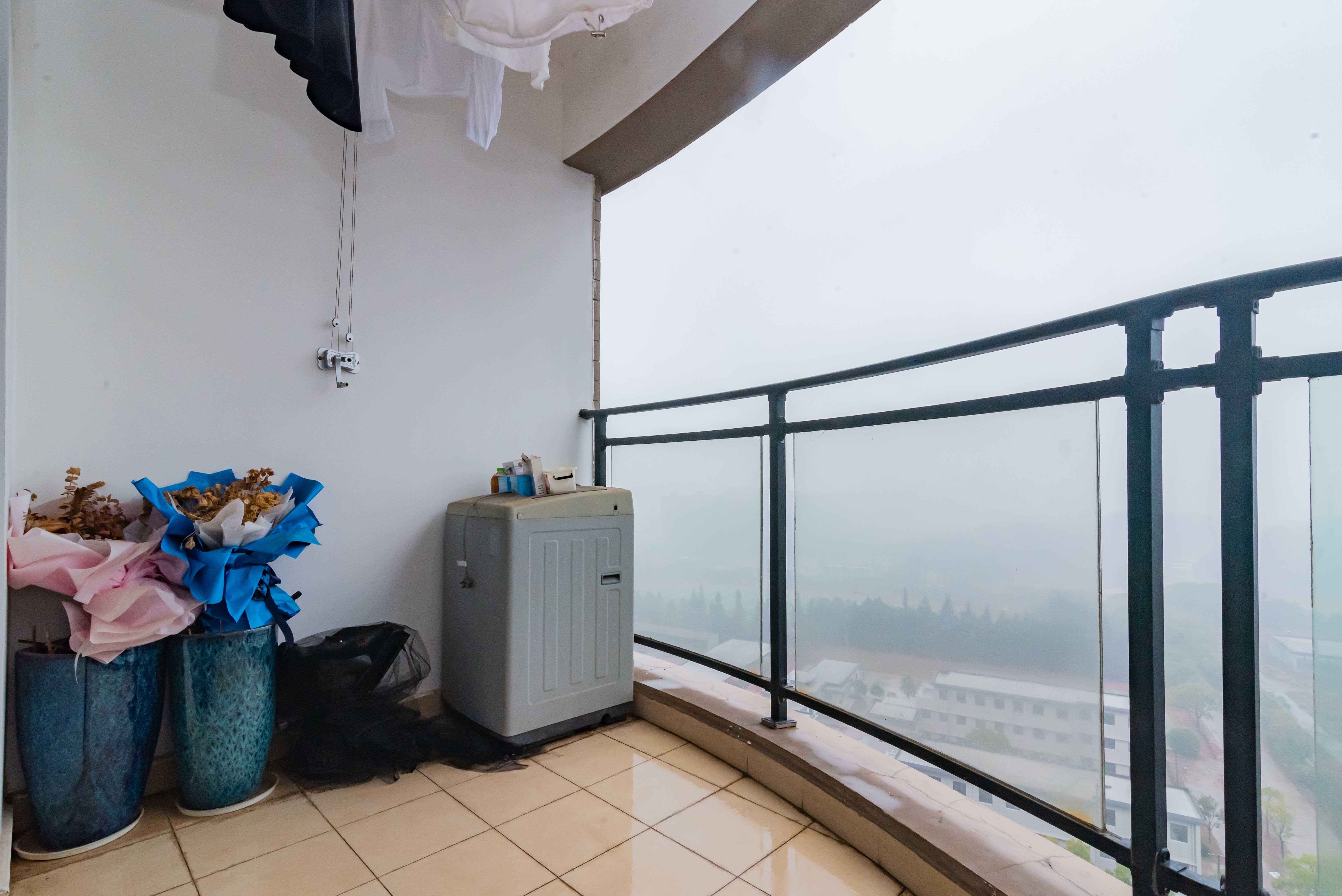 旺德府恺悦国际 2室2厅1卫 65.00万 旺德府恺悦国际 2室2厅1卫 65.00万阳台