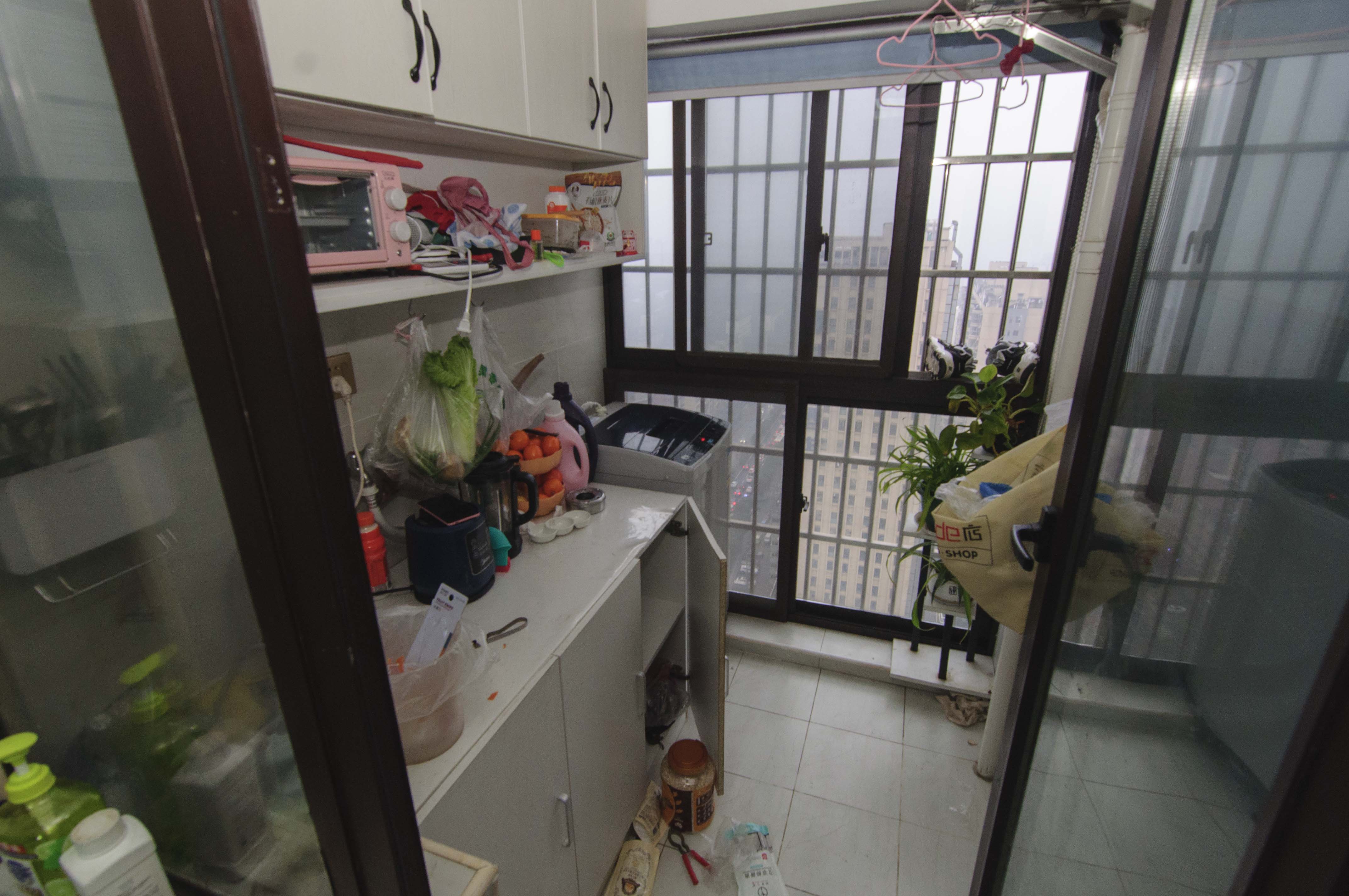 顺安大厦  2室2厅1卫   81.00万厨房