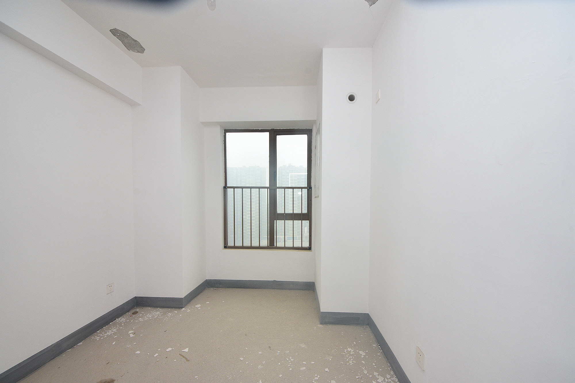 第六都（陆都小区）  3室2厅1卫    105.0万卧室