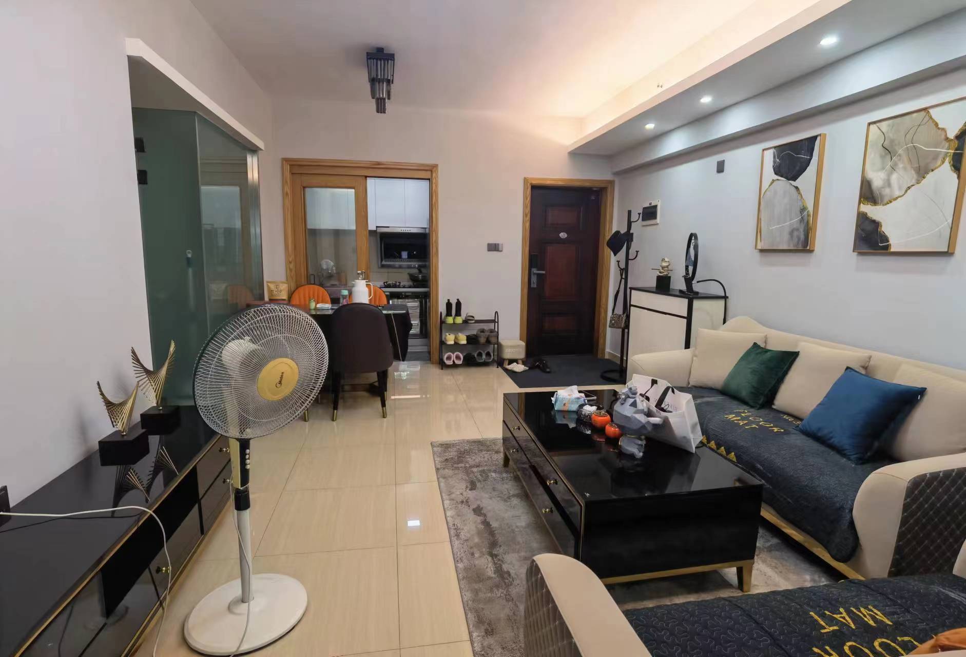 大汉希尔顿 2室1厅1卫 80.80万 大汉希尔顿 2室1厅1卫 80.80万室内图