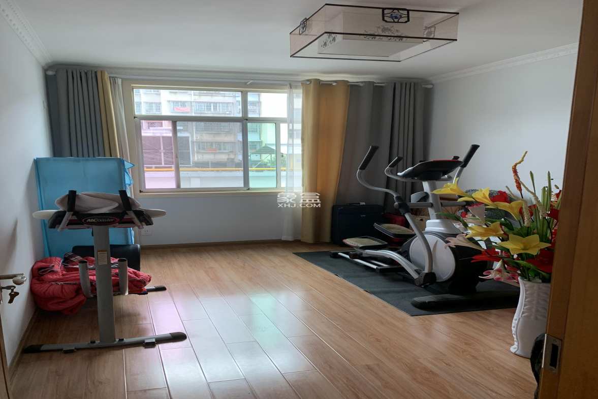 云里小区 4室2厅2卫 62.8万 云里小区 4室2厅2卫 62.8万室内图