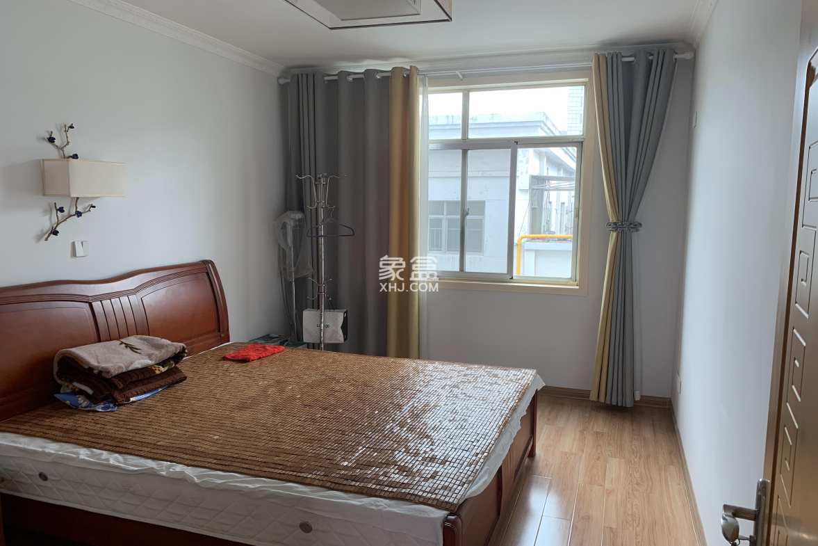 云里小区 4室2厅2卫 62.8万 云里小区 4室2厅2卫 62.8万室内图