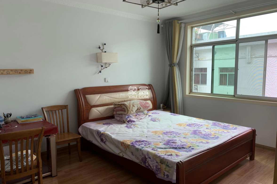 云里小区 4室2厅2卫 62.8万 云里小区 4室2厅2卫 62.8万室内图