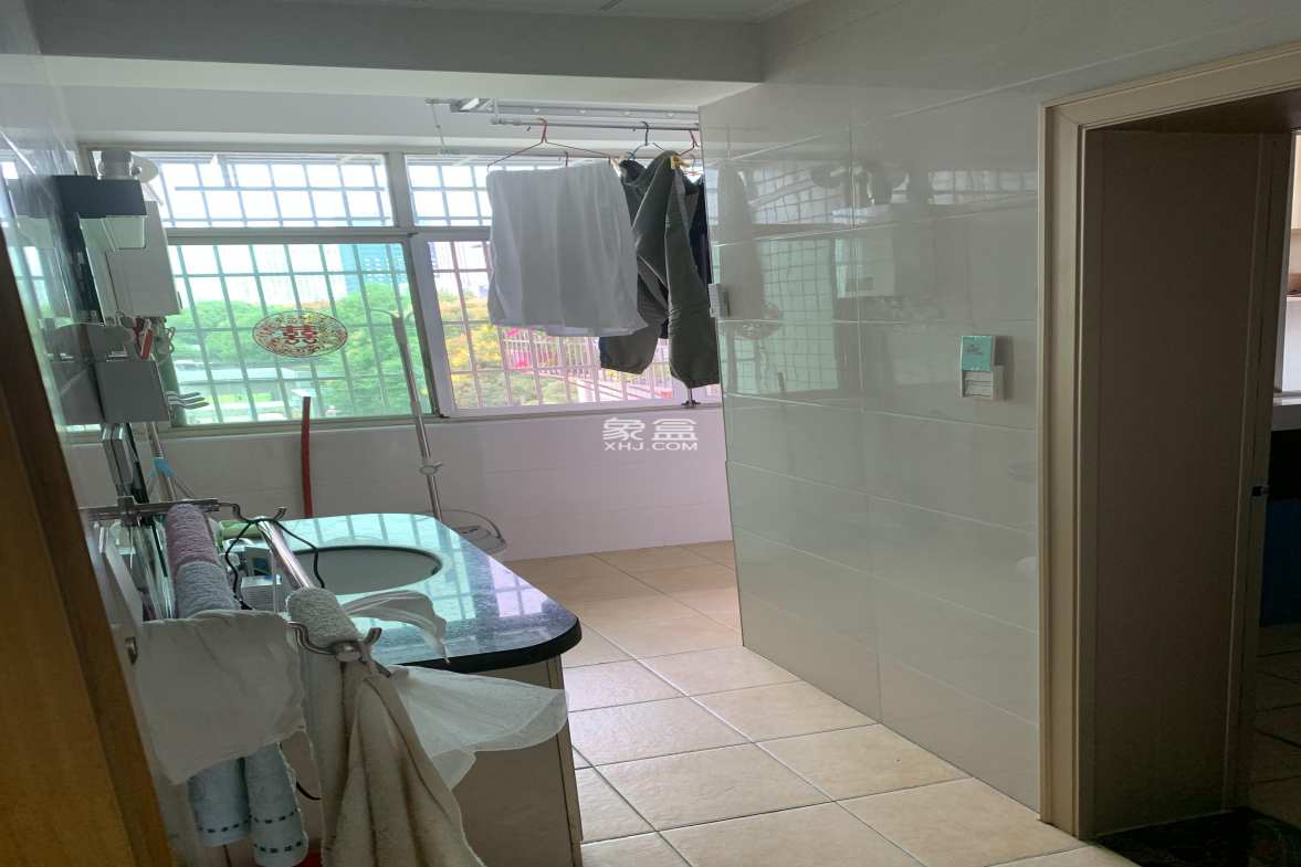 云里小区 4室2厅2卫 62.8万 云里小区 4室2厅2卫 62.8万室内图