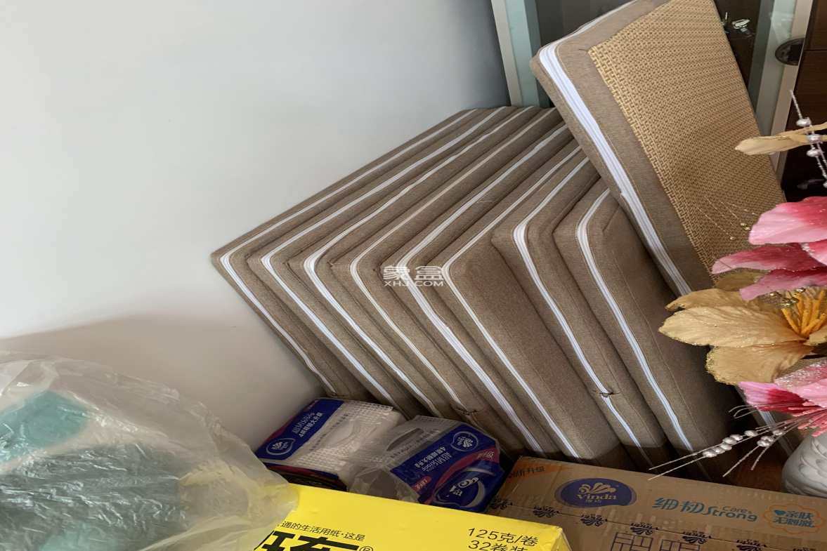 云里小区 4室2厅2卫 62.8万 云里小区 4室2厅2卫 62.8万室内图