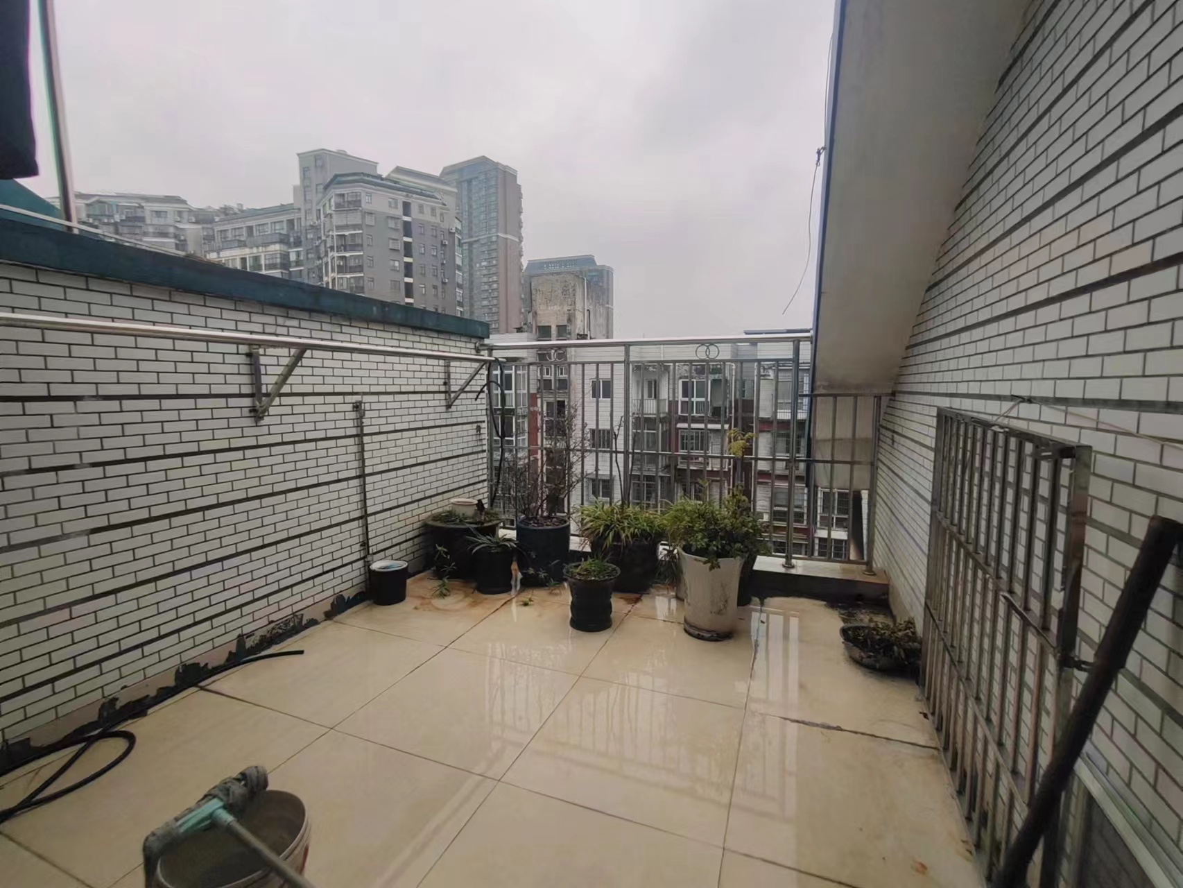 水陌华庭 5室3厅3卫 80.0万 水陌华庭 5室3厅3卫 80.0万室内图