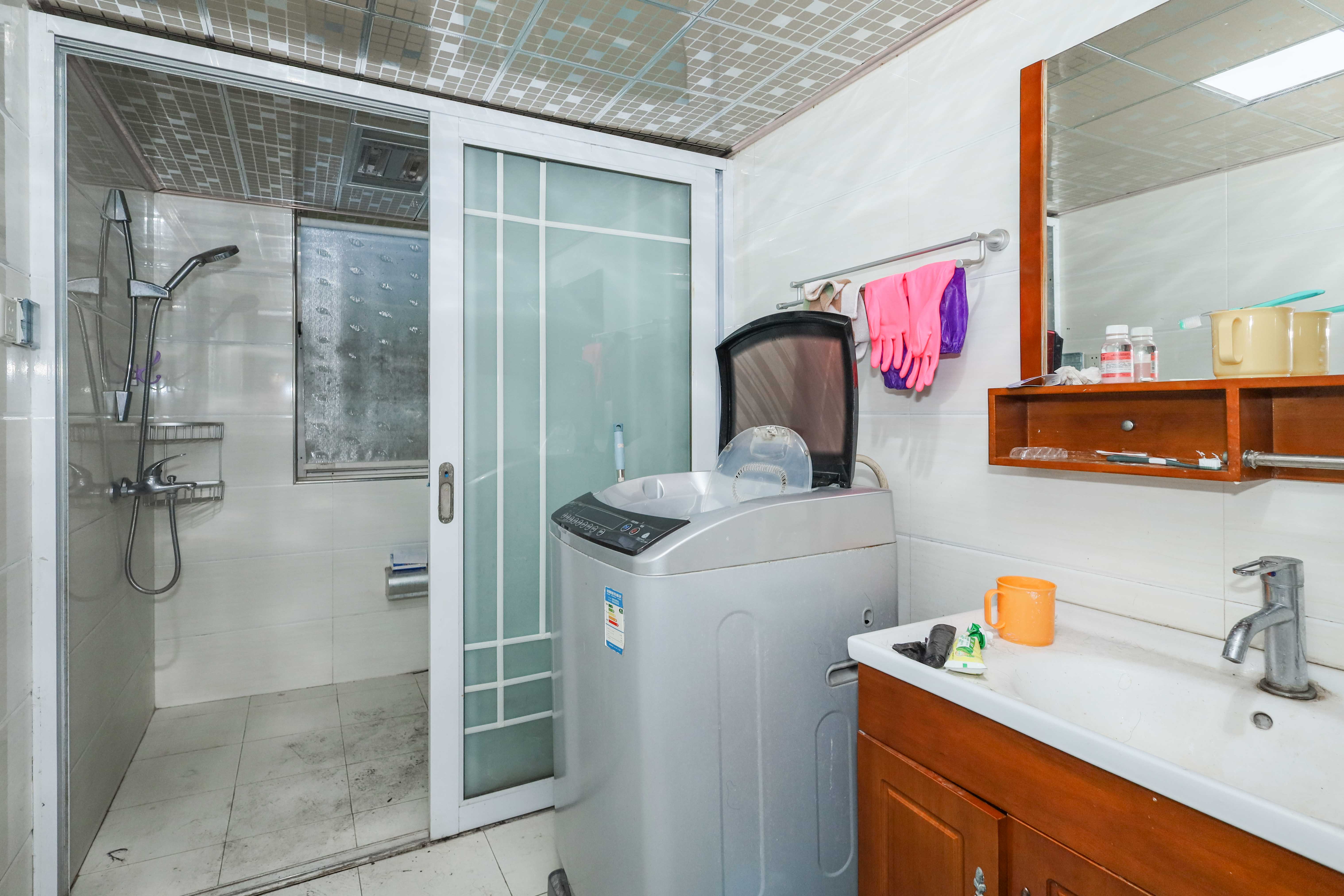 山水英伦 3室2厅2卫 108.0万 山水英伦 3室2厅2卫 108.0万卫生间