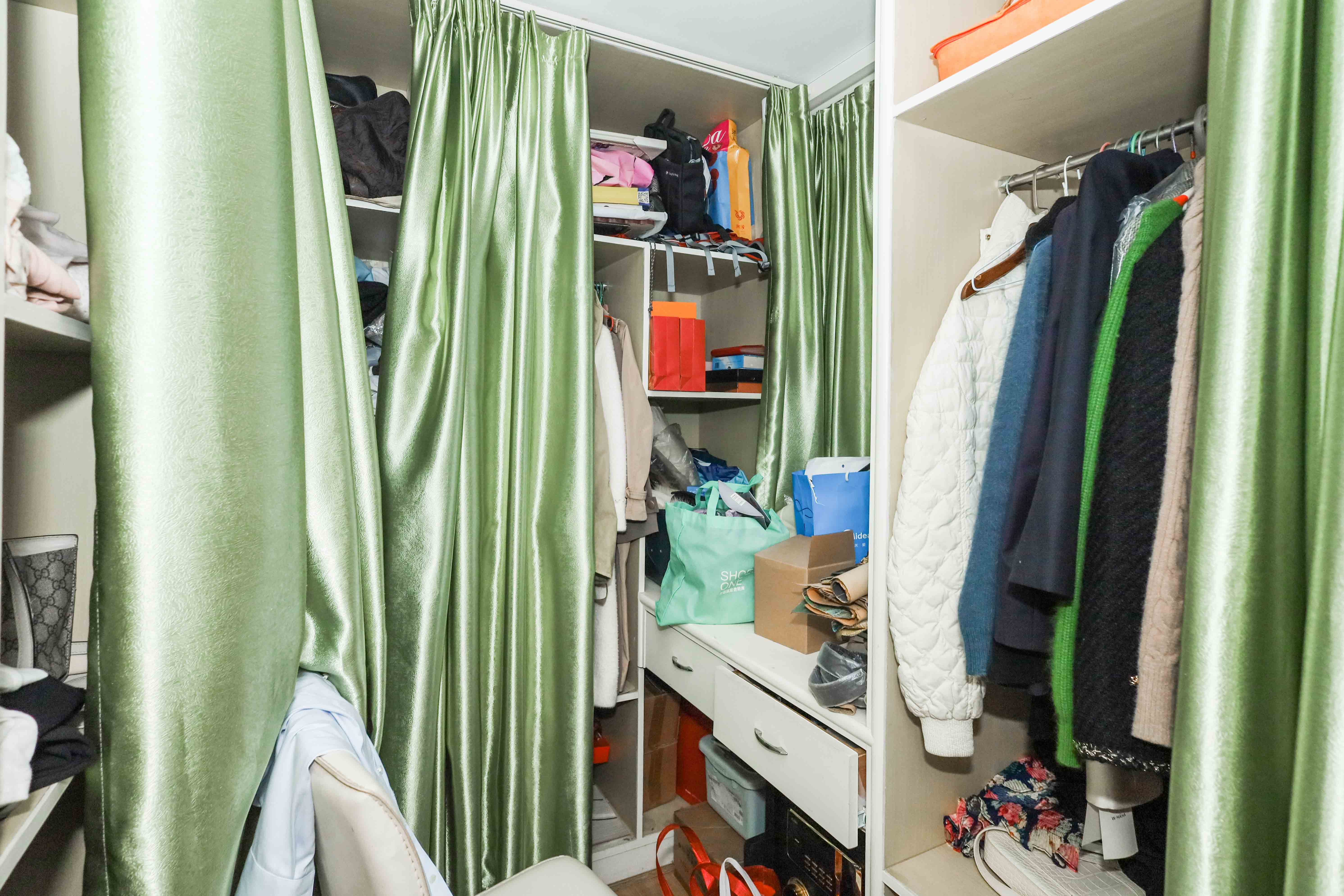 保利麓谷林语B区  3室2厅2卫    108.0万卫生间