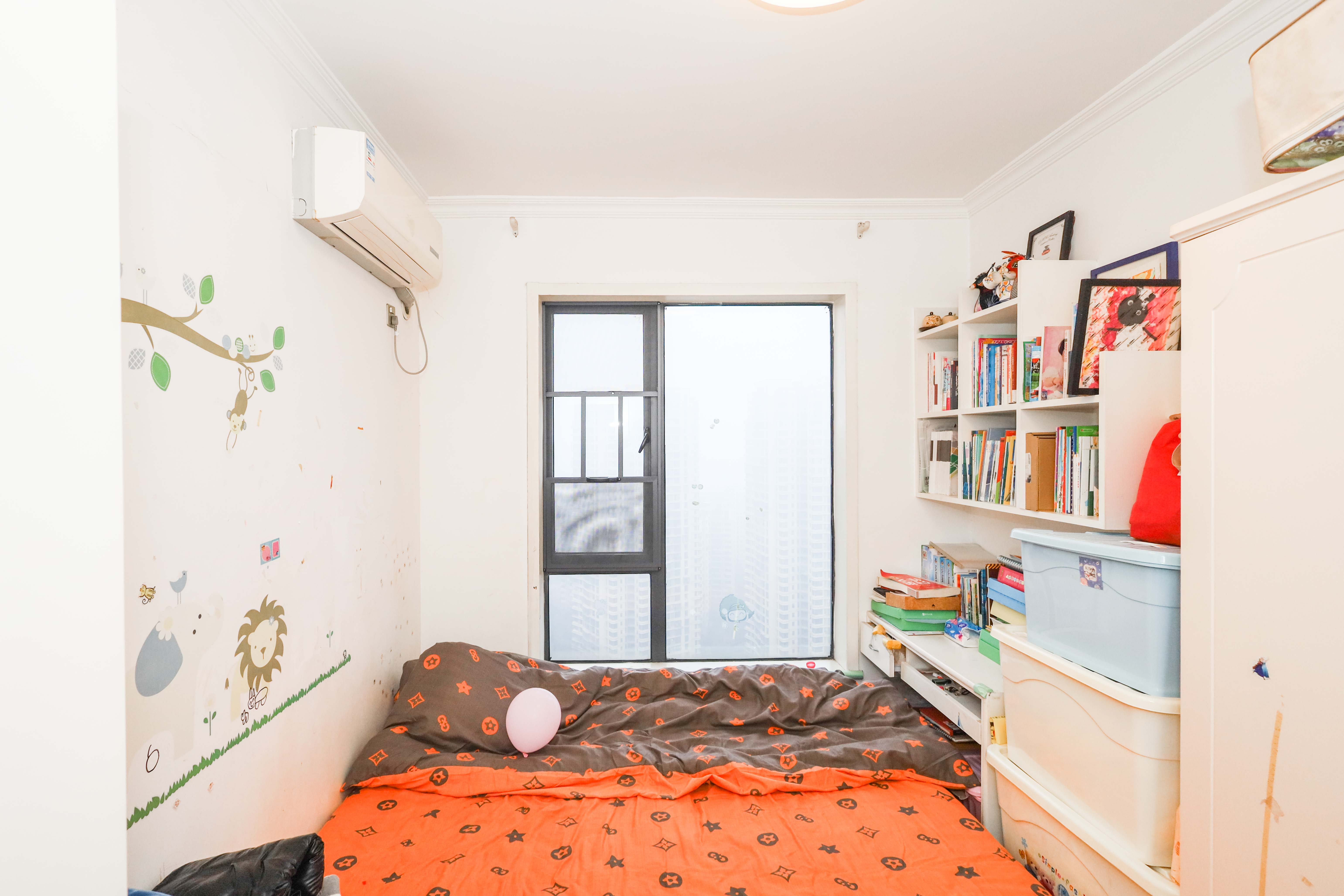 保利麓谷林语B区  3室2厅2卫    108.0万卧室