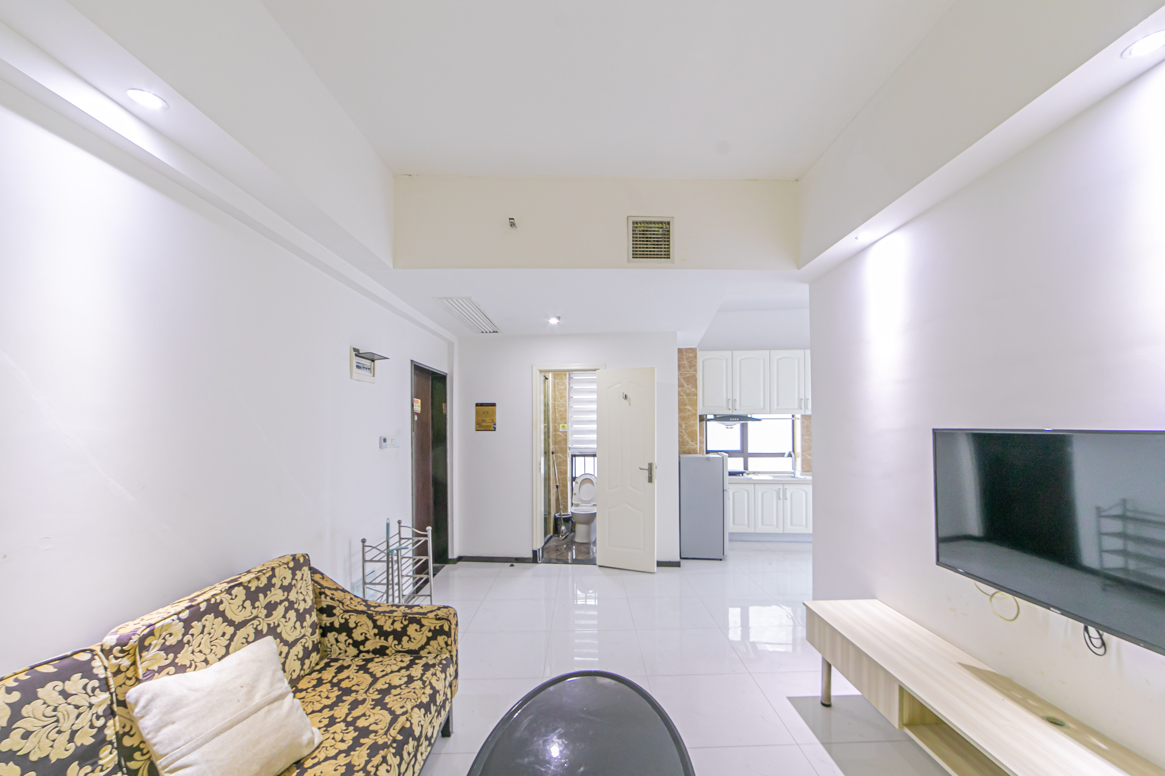 博雅例外 1室1厅1卫 45.0万 博雅例外 1室1厅1卫 45.0万客厅