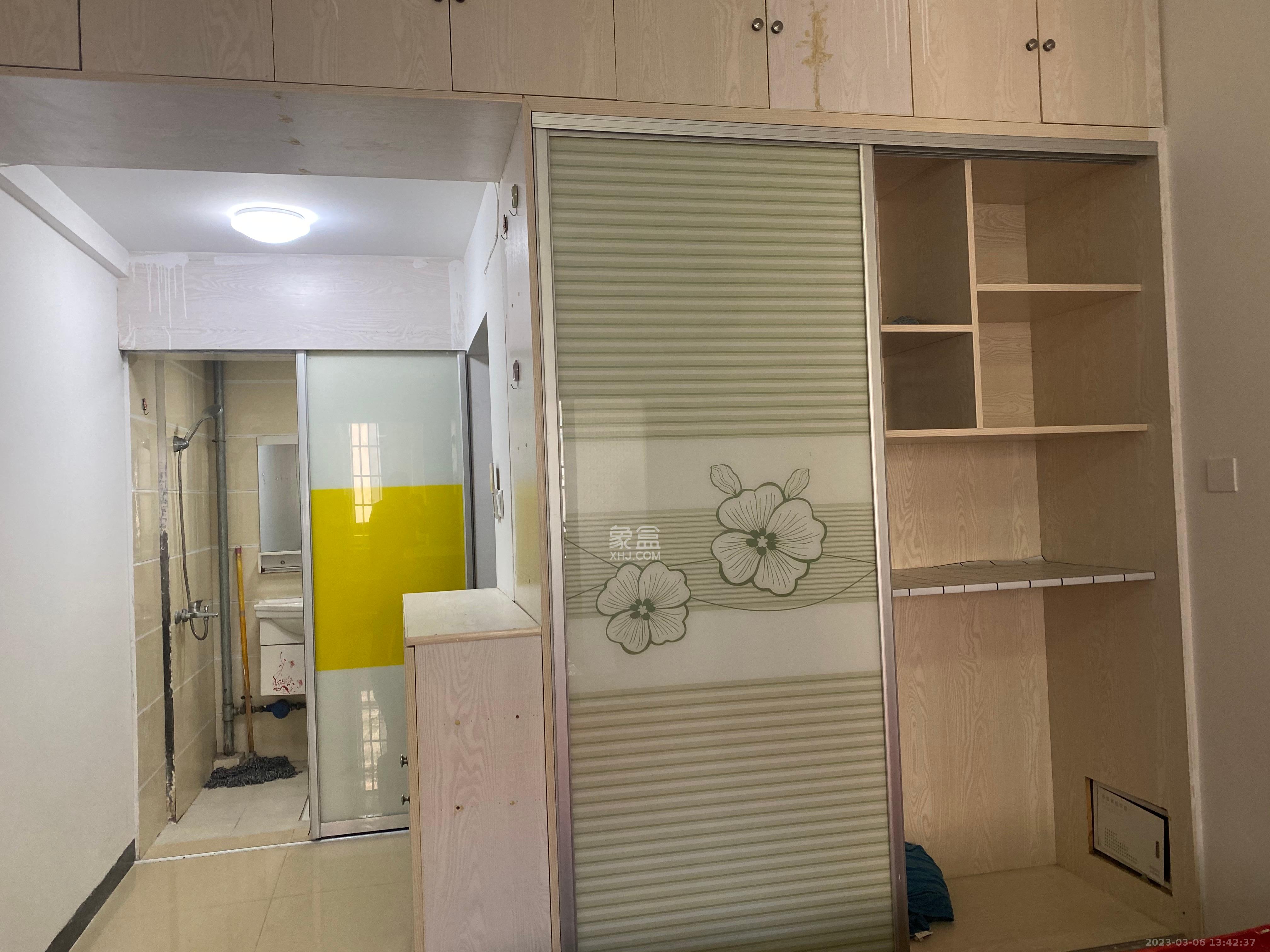爵士湘  1室1厅1卫   1200.00元/月室内图