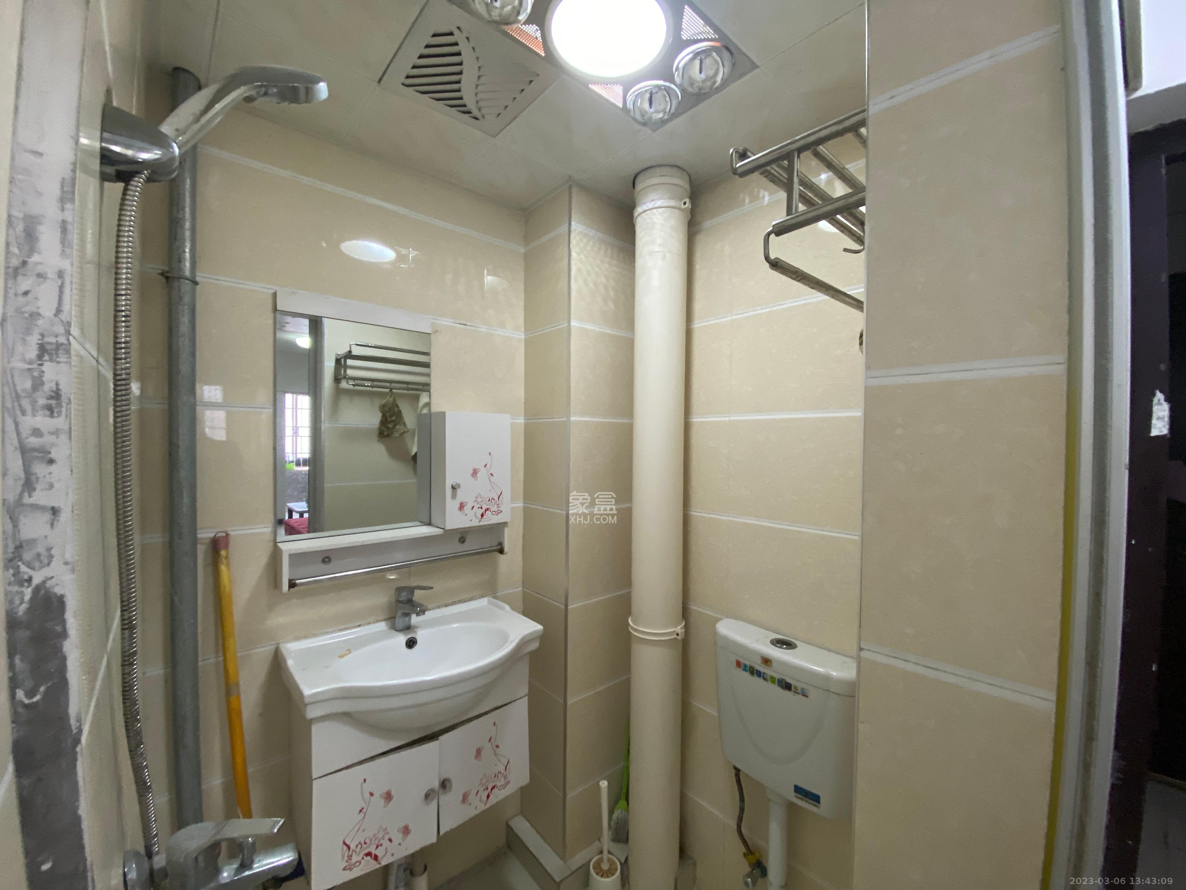 爵士湘  1室1厅1卫   1200.00元/月室内图