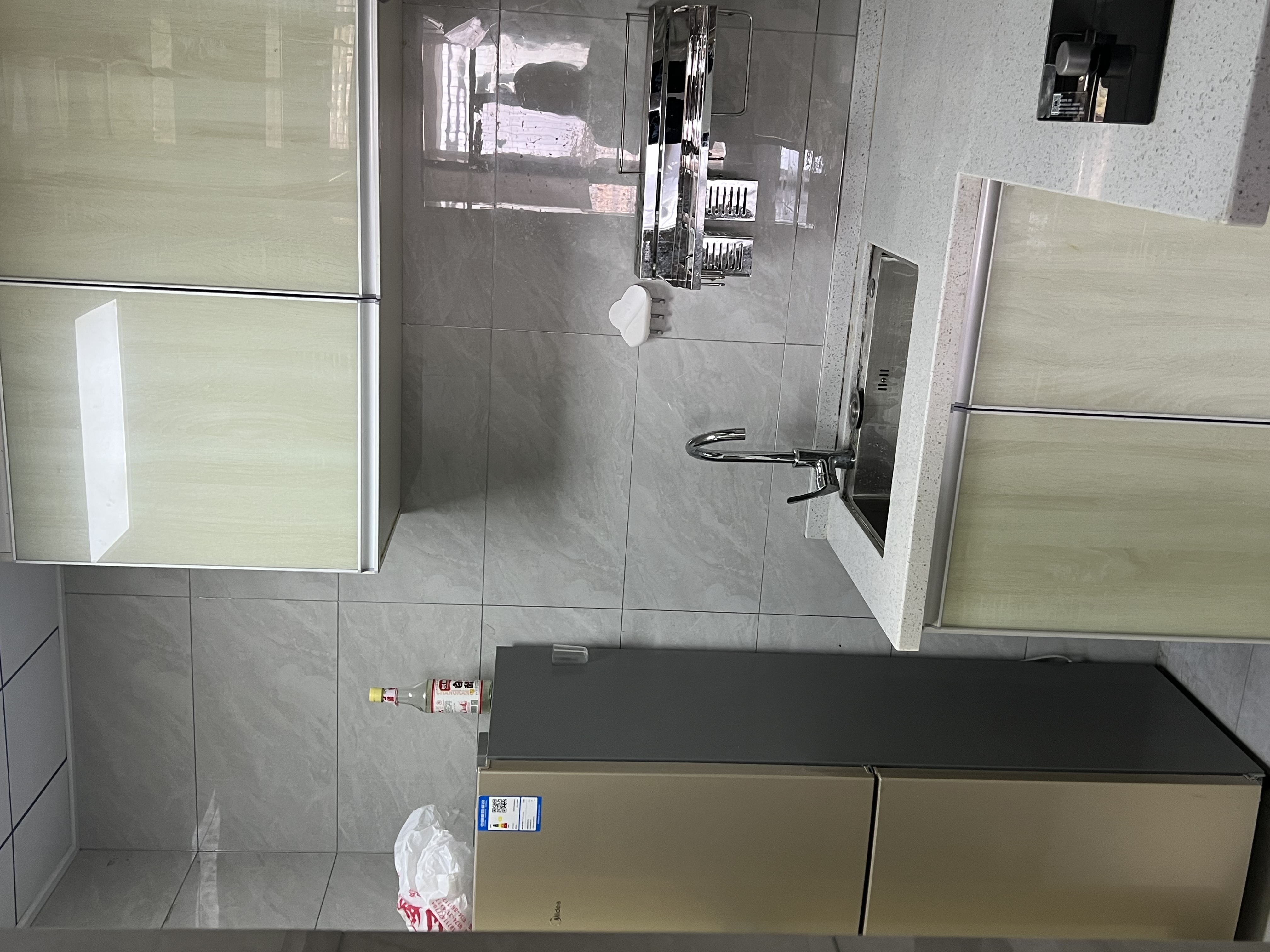 珠江愉景新城  2室1厅1卫   1600.00元/月室内图