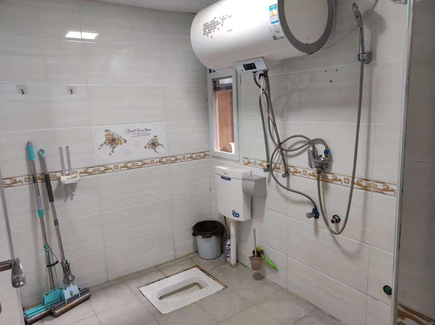新世界建材城  2室2厅2卫   800.00元/月室内图