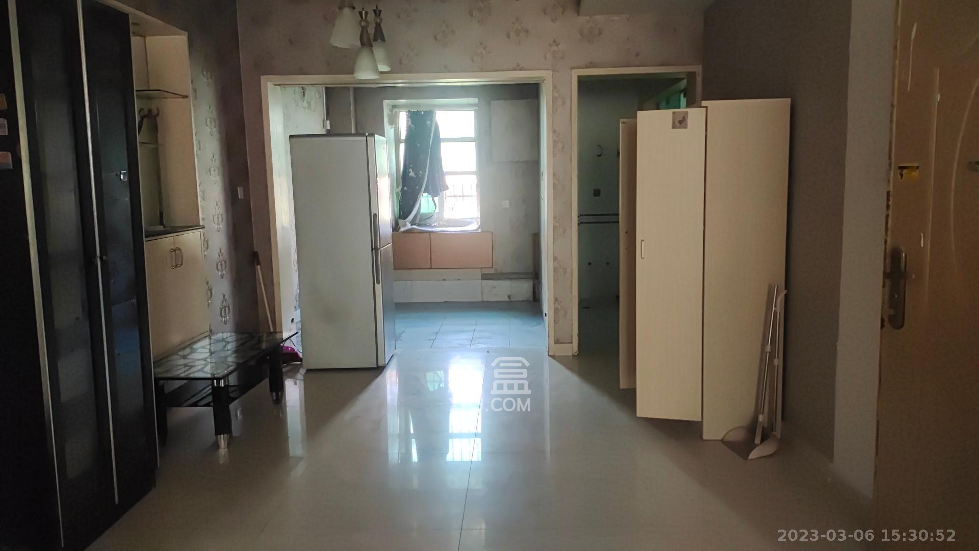 德政园  4室2厅1卫   3800.00元/月室内图