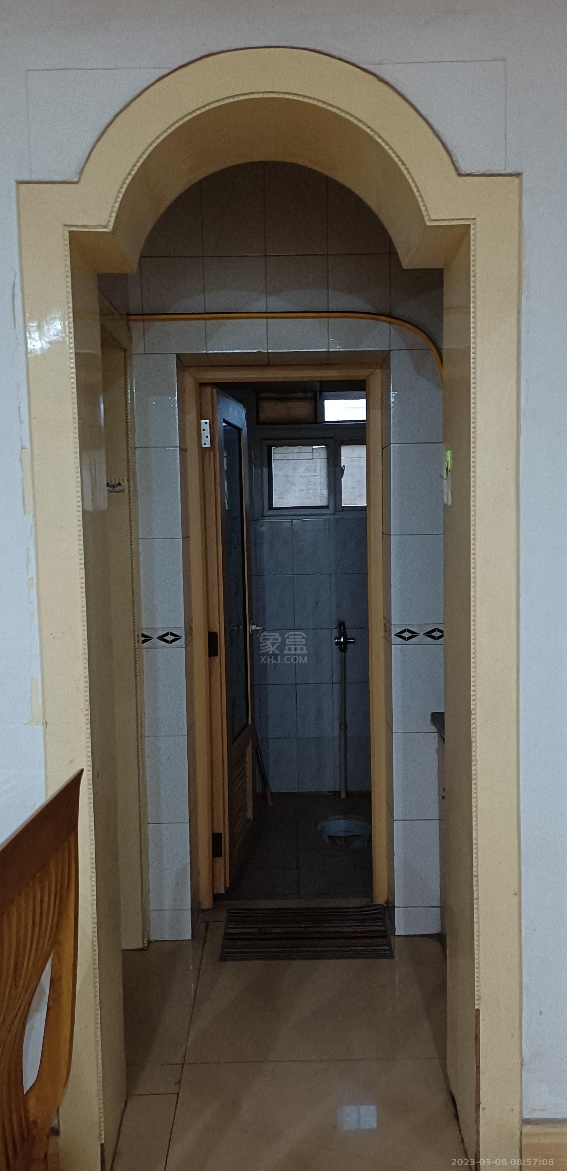 市二中单位房  3室2厅1卫   1500.00元/月室内图